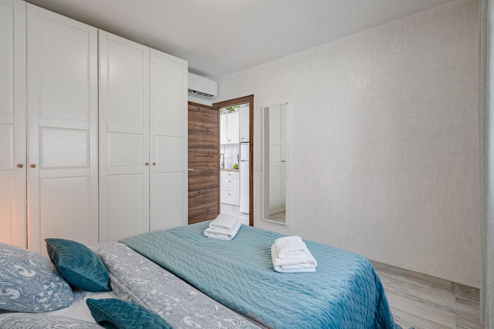 1 минута до пляжа, кондиционер, барбекю, Wi-fi * Playa de las Américas