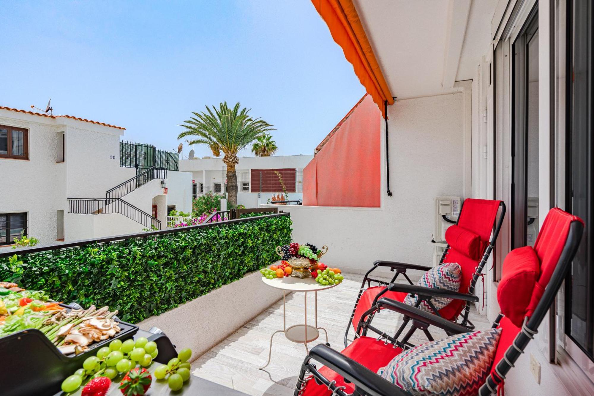 Apartamento 1 минута до пляжа, кондиционер, барбекю, Wi-fi Playa de las Américas