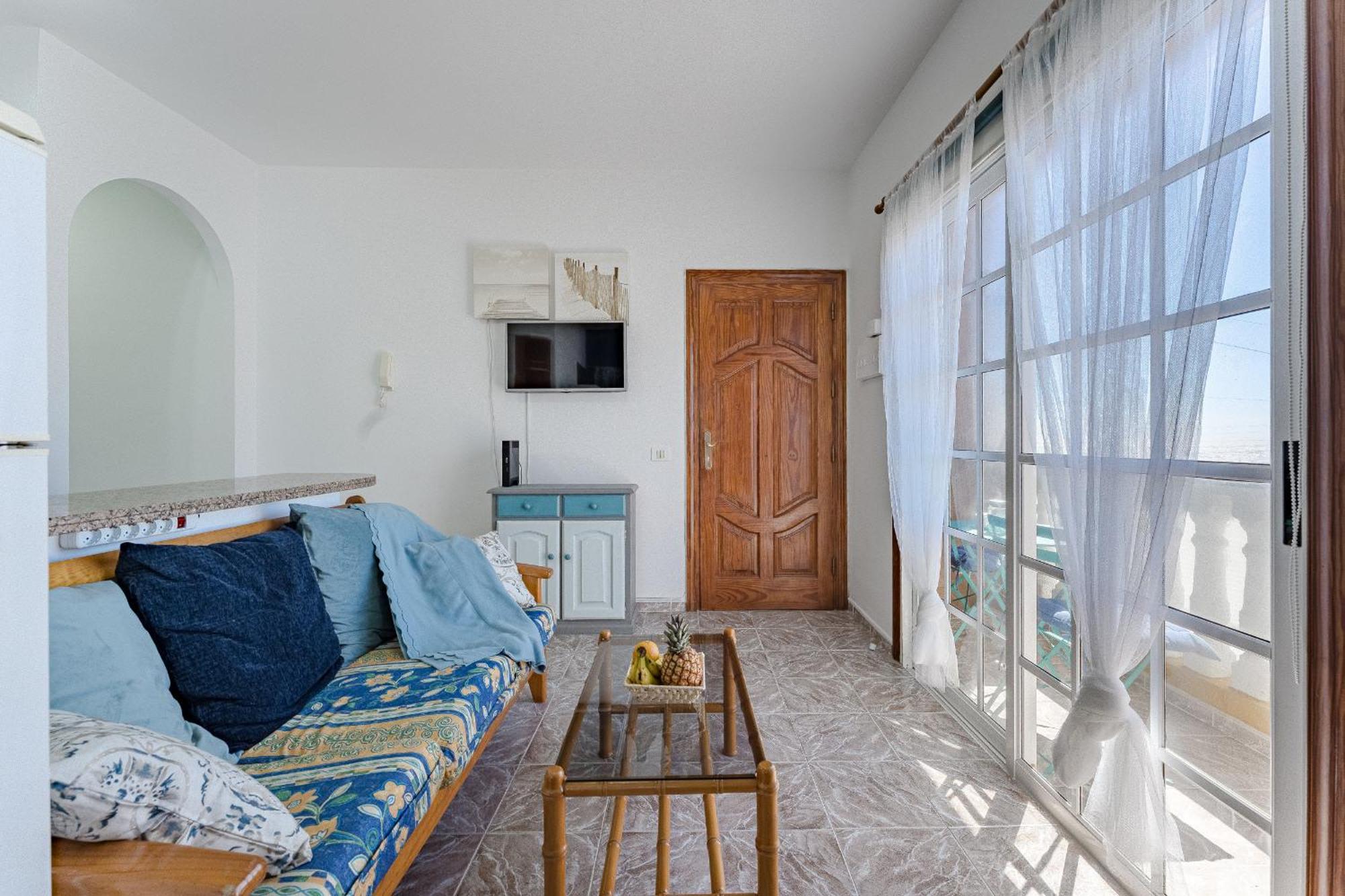 Sea View Blue Pearl Arico
