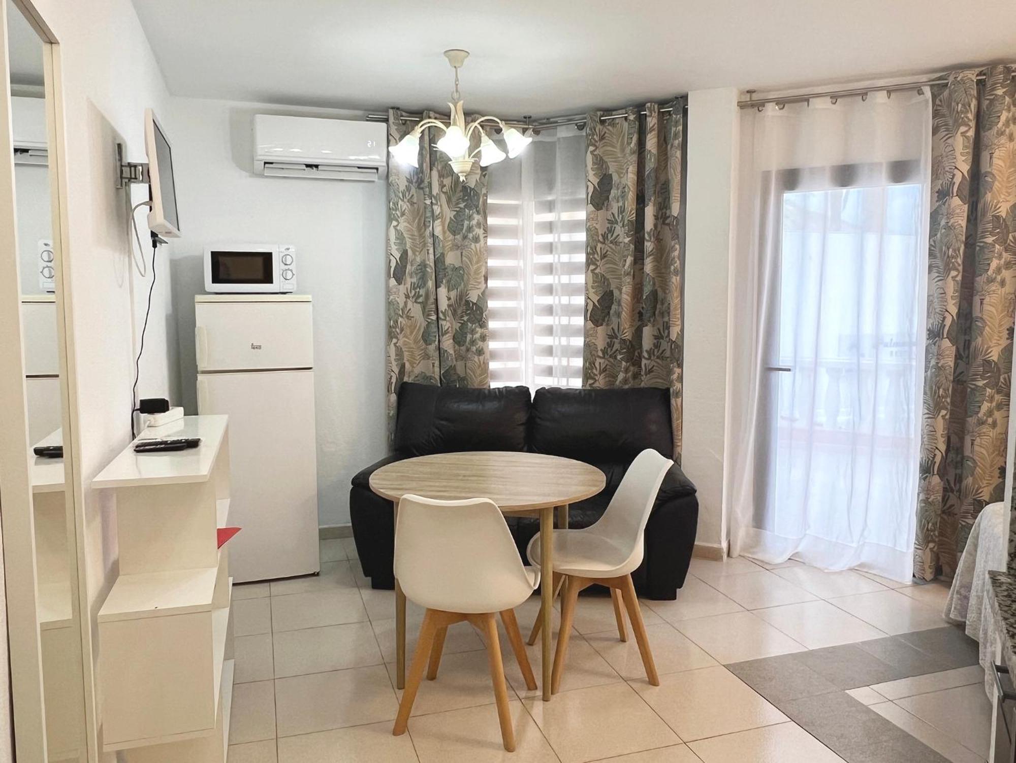 Beachfront Americas - Trg Apartamento