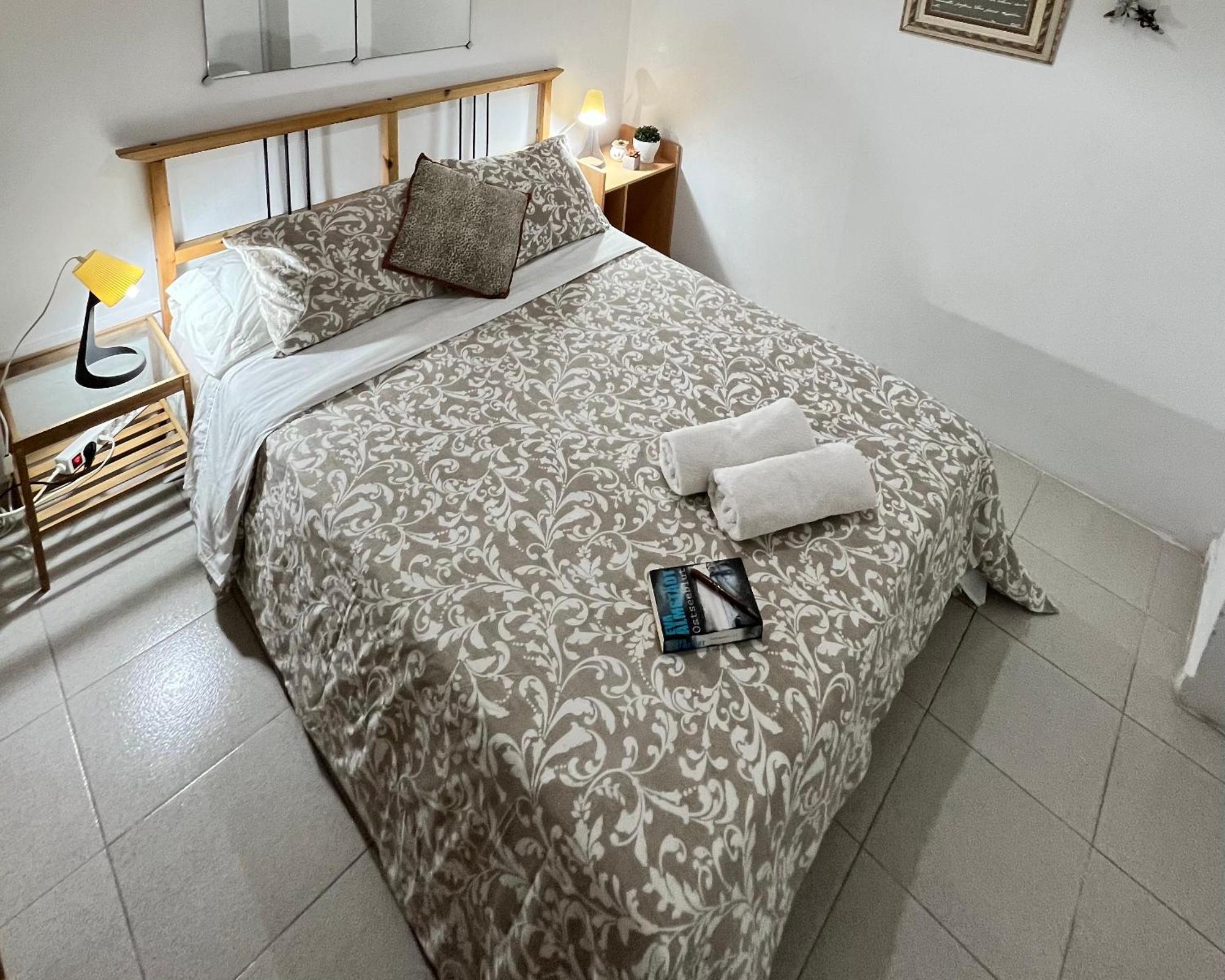 Alcamar Privada Con Areas De Sala, Cocina Y Bano Que Se Comparten Cerca Al Mar! Séjour chez l'habitant Alcalá la Real