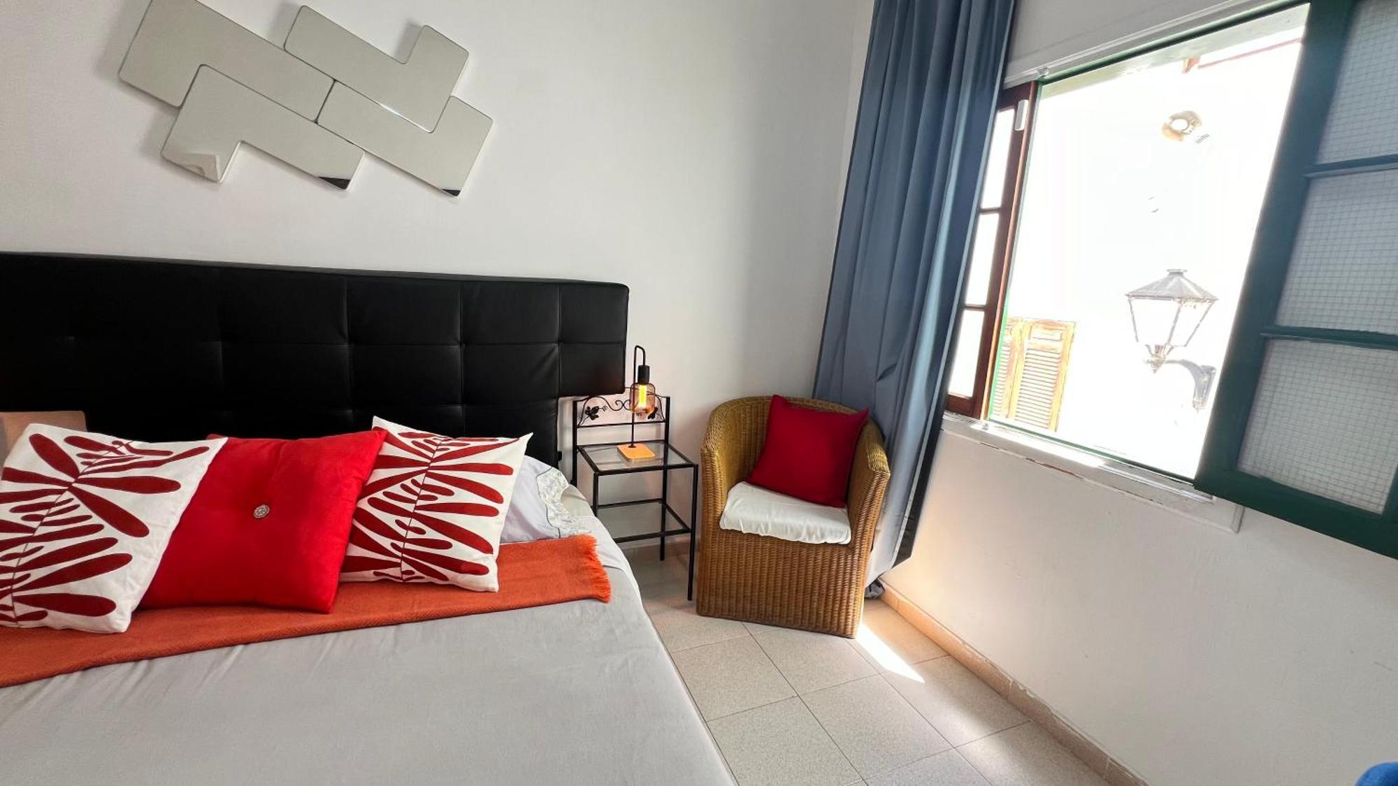 Alcamar Privada Con Areas De Sala, Cocina Y Bano Que Se Comparten Cerca Al Mar! * Alcalá la Real