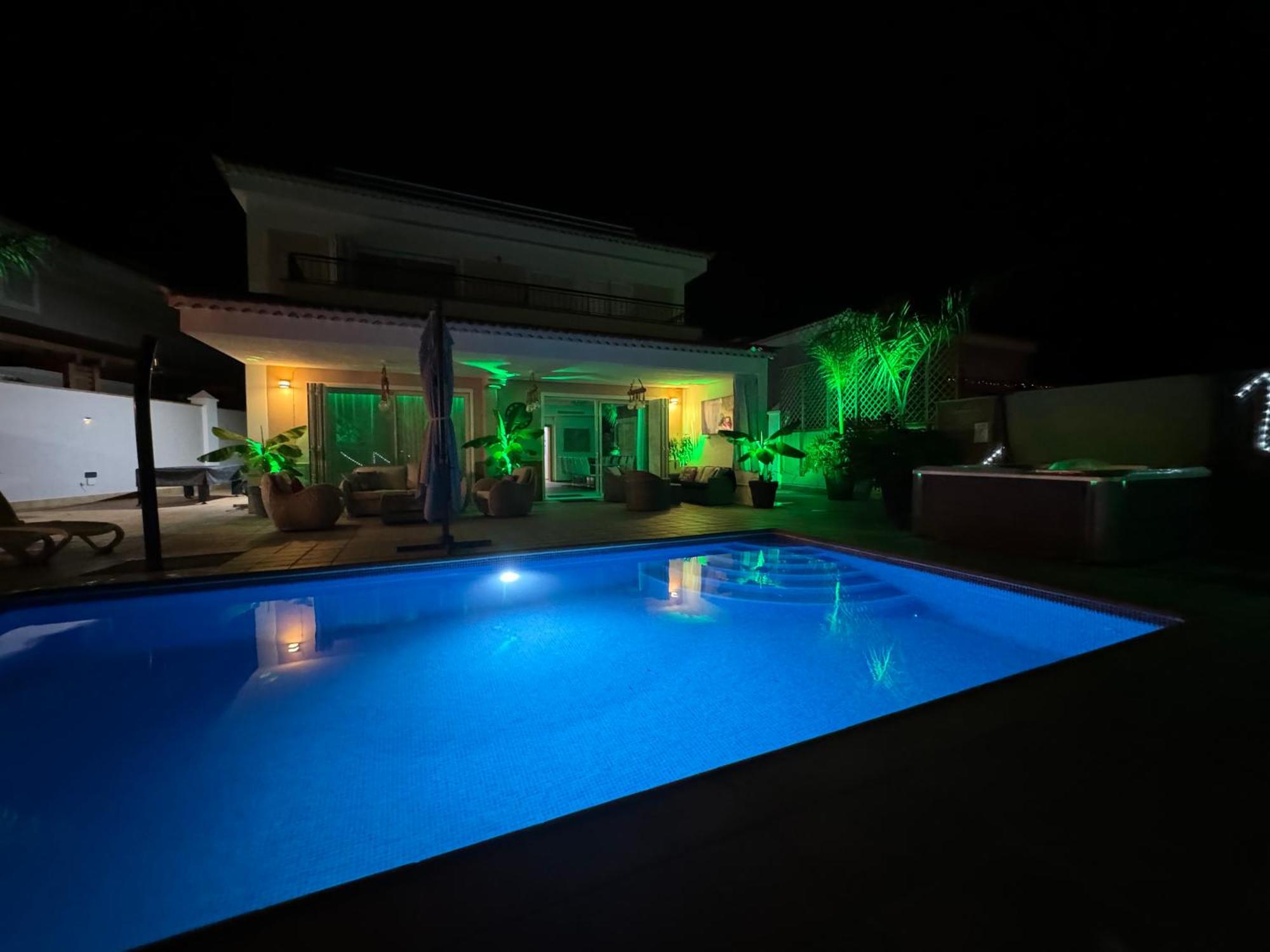 Puerto Santiago: Luxury 5-bedroom With Pool And Disabled Access * Puerto de Santiago (Tenerife)