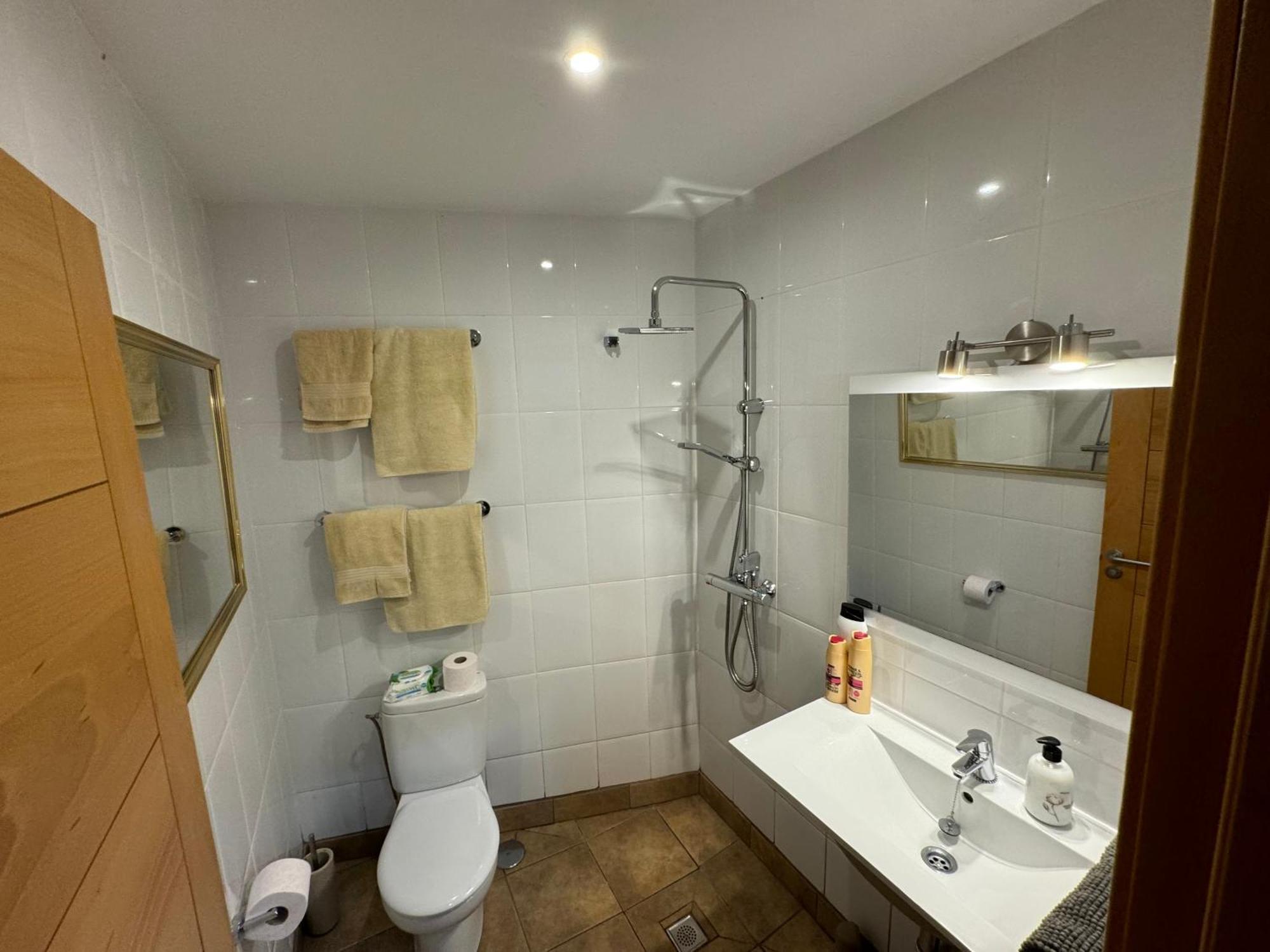 Puerto Santiago: Luxury 5-bedroom With Pool And Disabled Access Villa Puerto de Santiago (Tenerife)