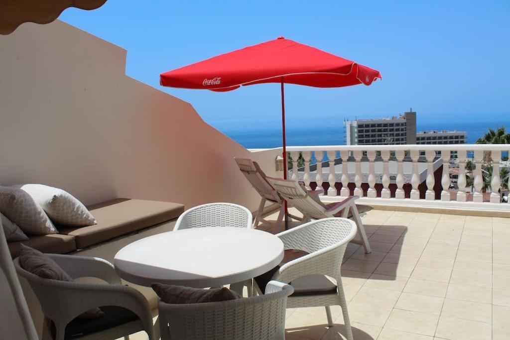 Tipsy Terrace Apartment *