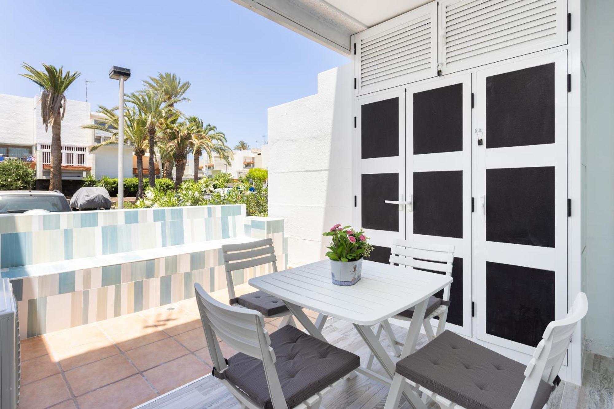 Home2book Cozy Pool & Terrace Apartment, Arona Apartamento *