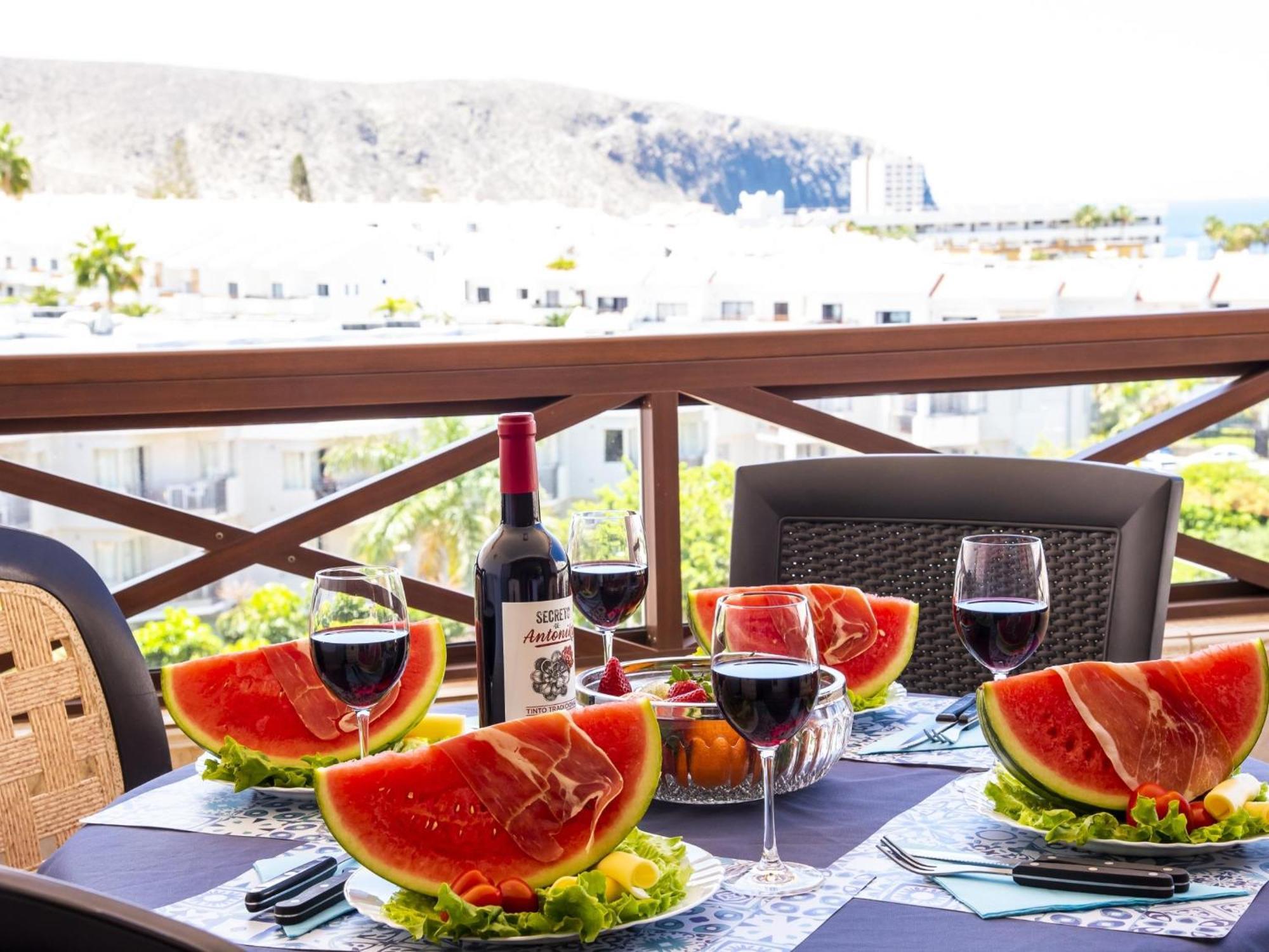 228 Chic 'san Marino' Spectacular Terrace Appartement