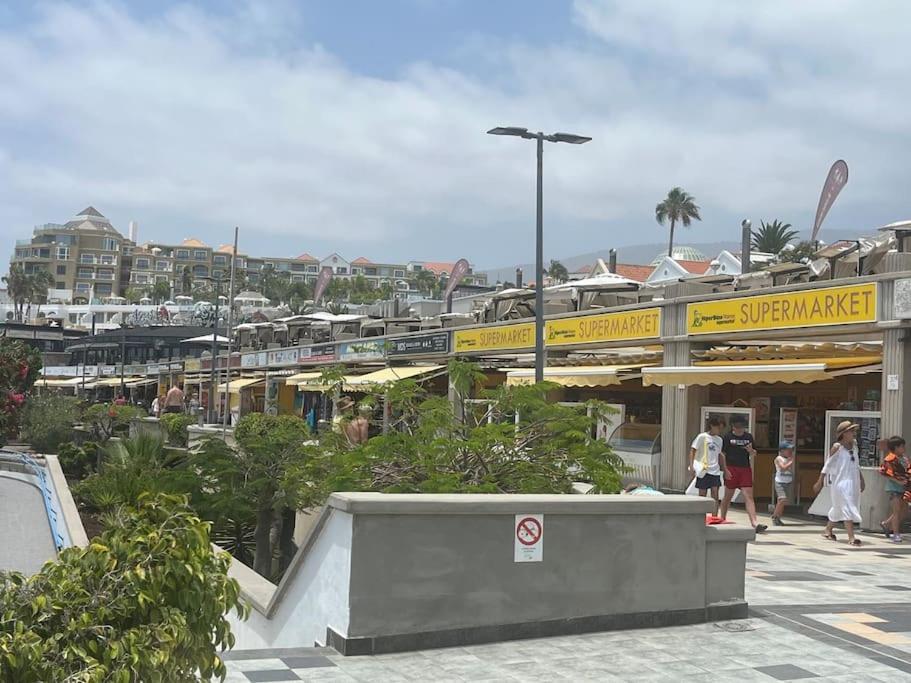 Beach, Shopping A Few Meters Away