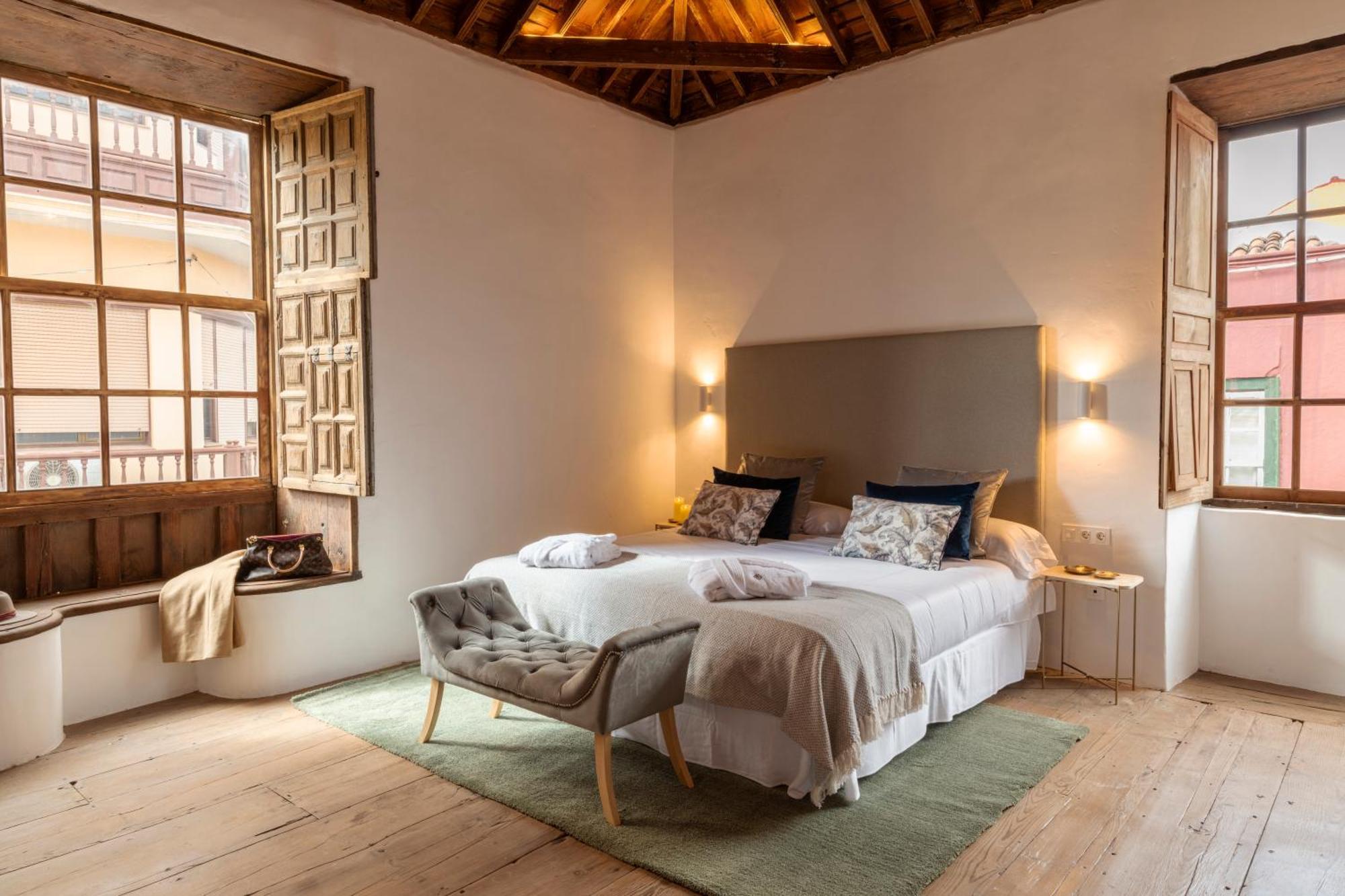 La Casa De La Camelia *