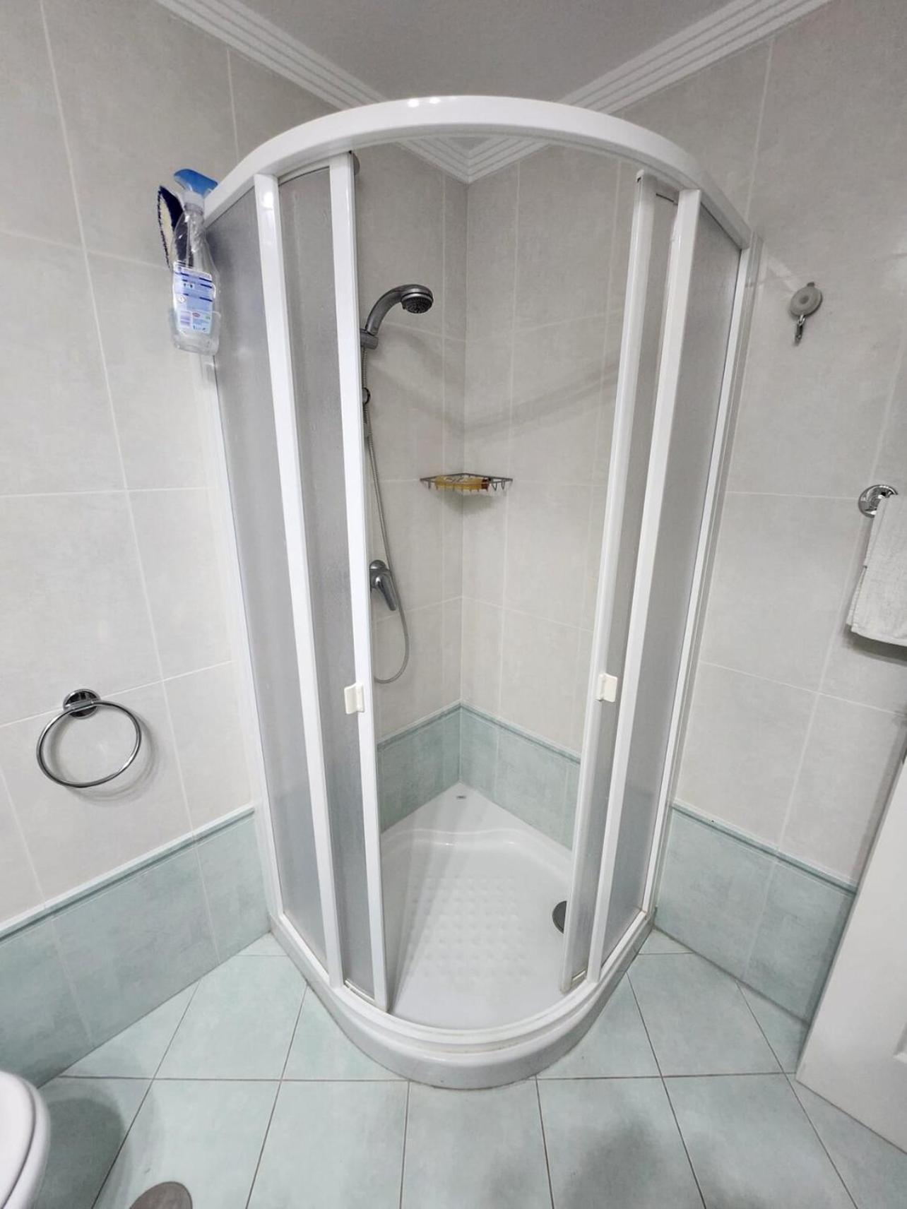 Very Spacious 2 Bed In Castle Harbour C203 *