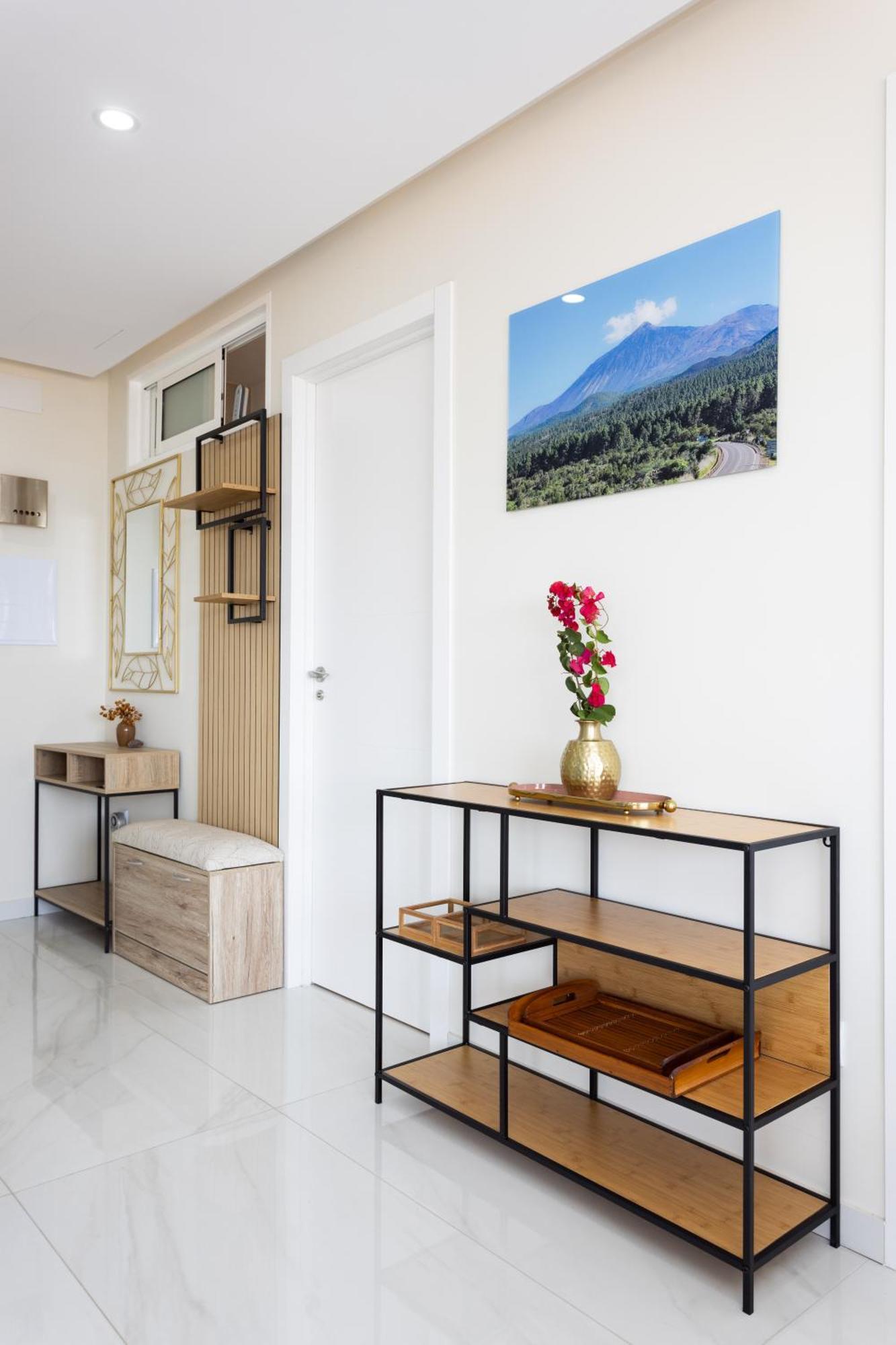 Apartment On The Paraiso Playa, Sea Views *
