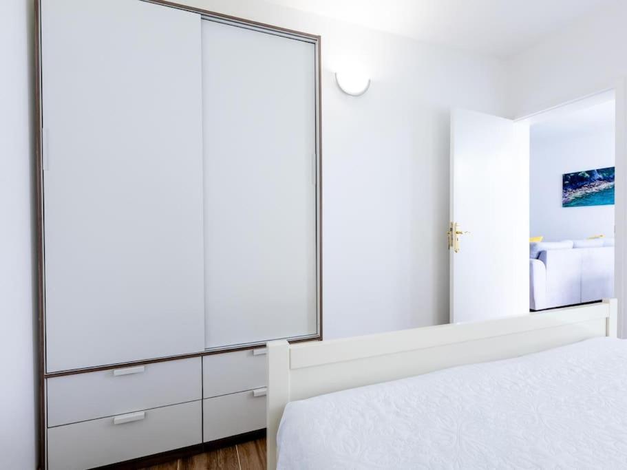 Appartement 47 Amazing Primavera With Wifi, Terrace, Pool Costa Del Silencio