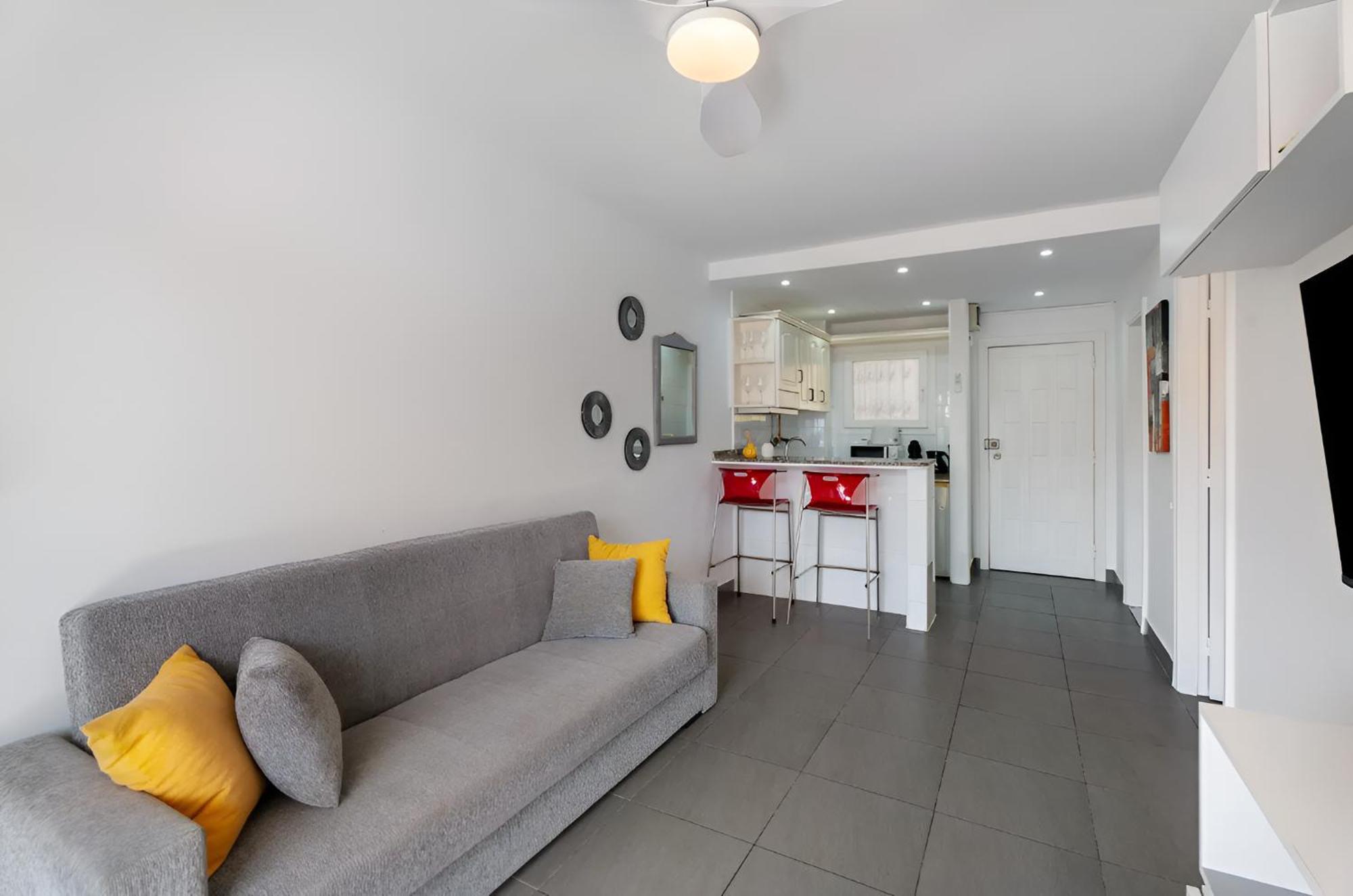 En Playa De Americas, Torre Del Sol Apartment