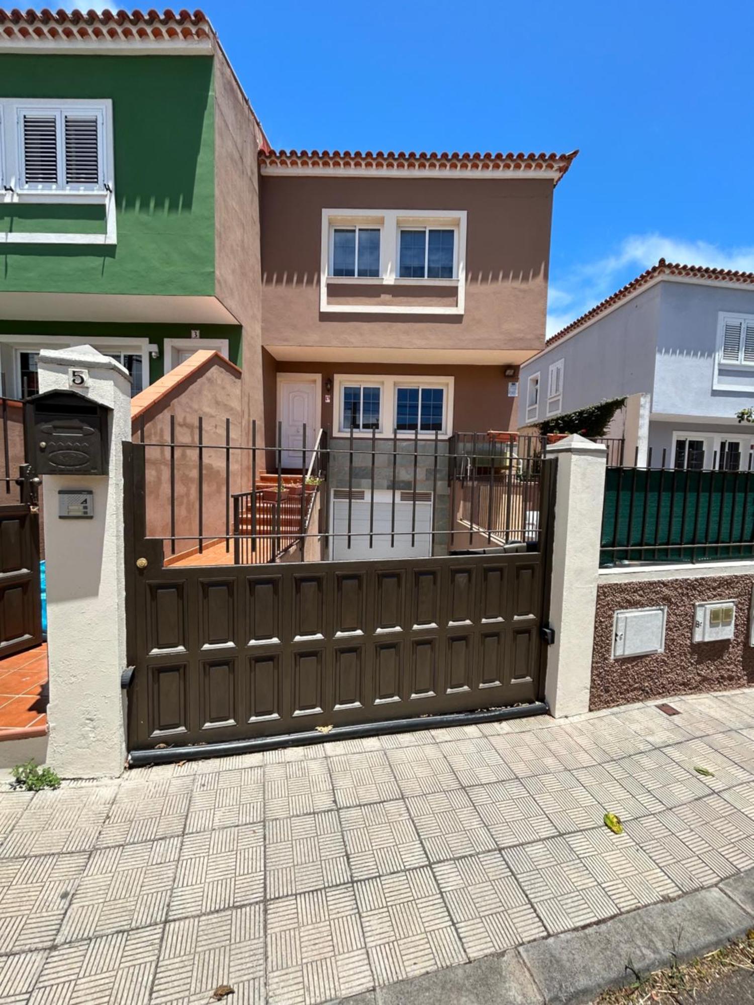 Chalet Banot Patio Privado Rutas Senderismo