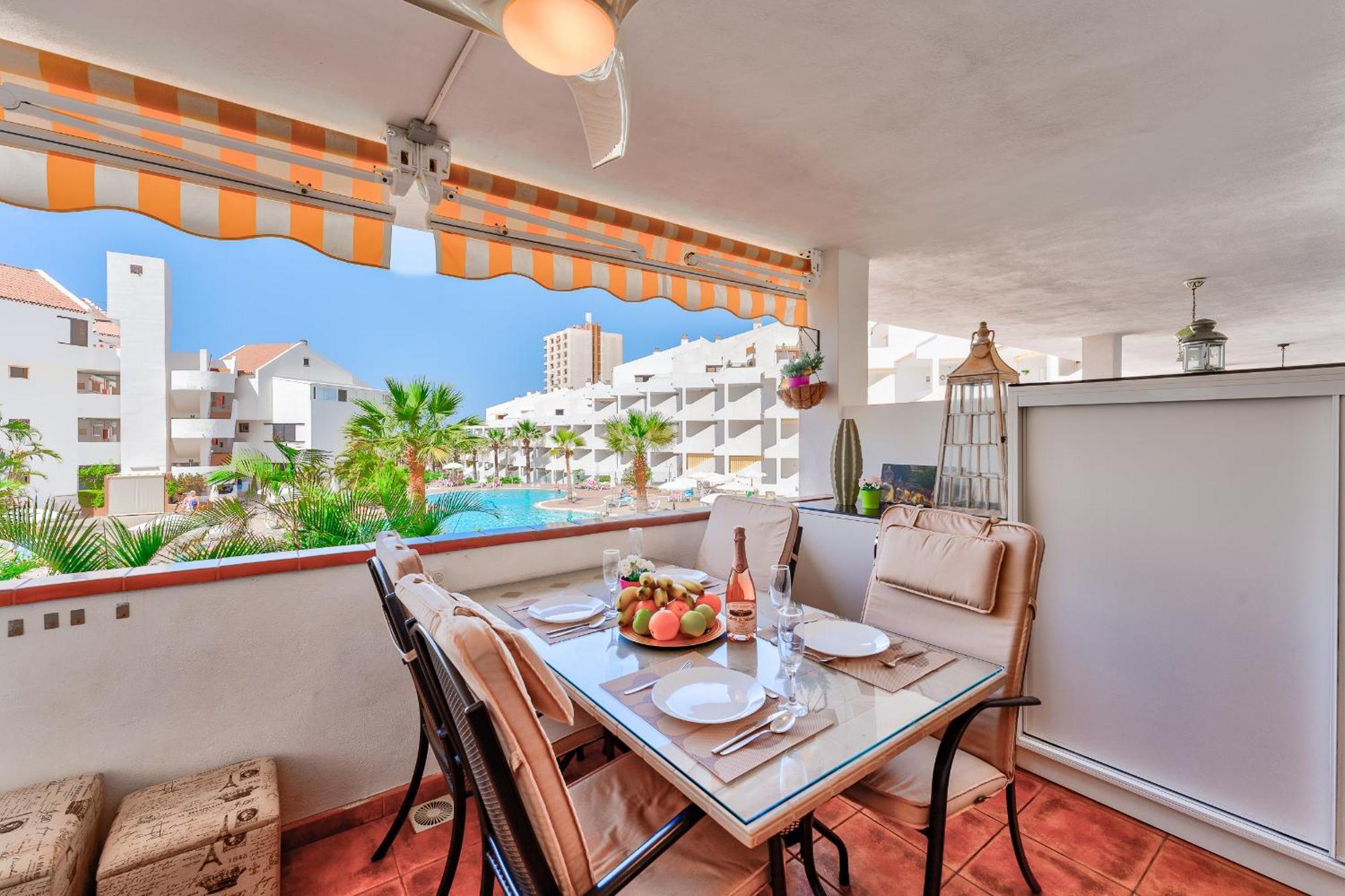 With Pool View Apartamento Los Cristianos (Tenerife)