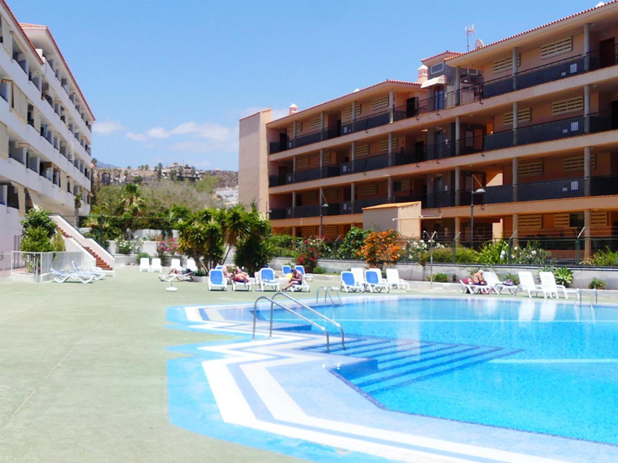 Encantador Con Terraza, Cristianos
