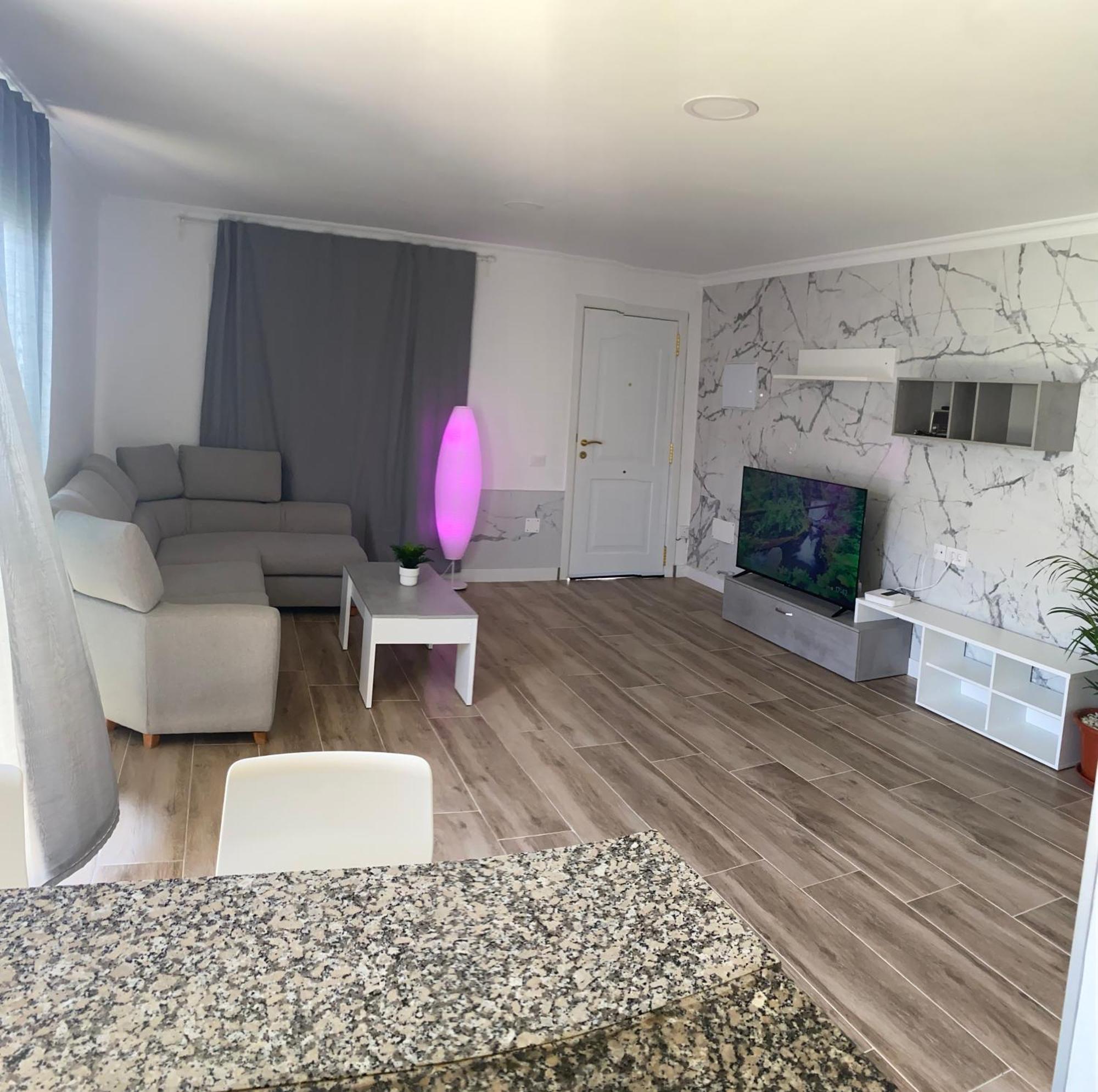 Casa *