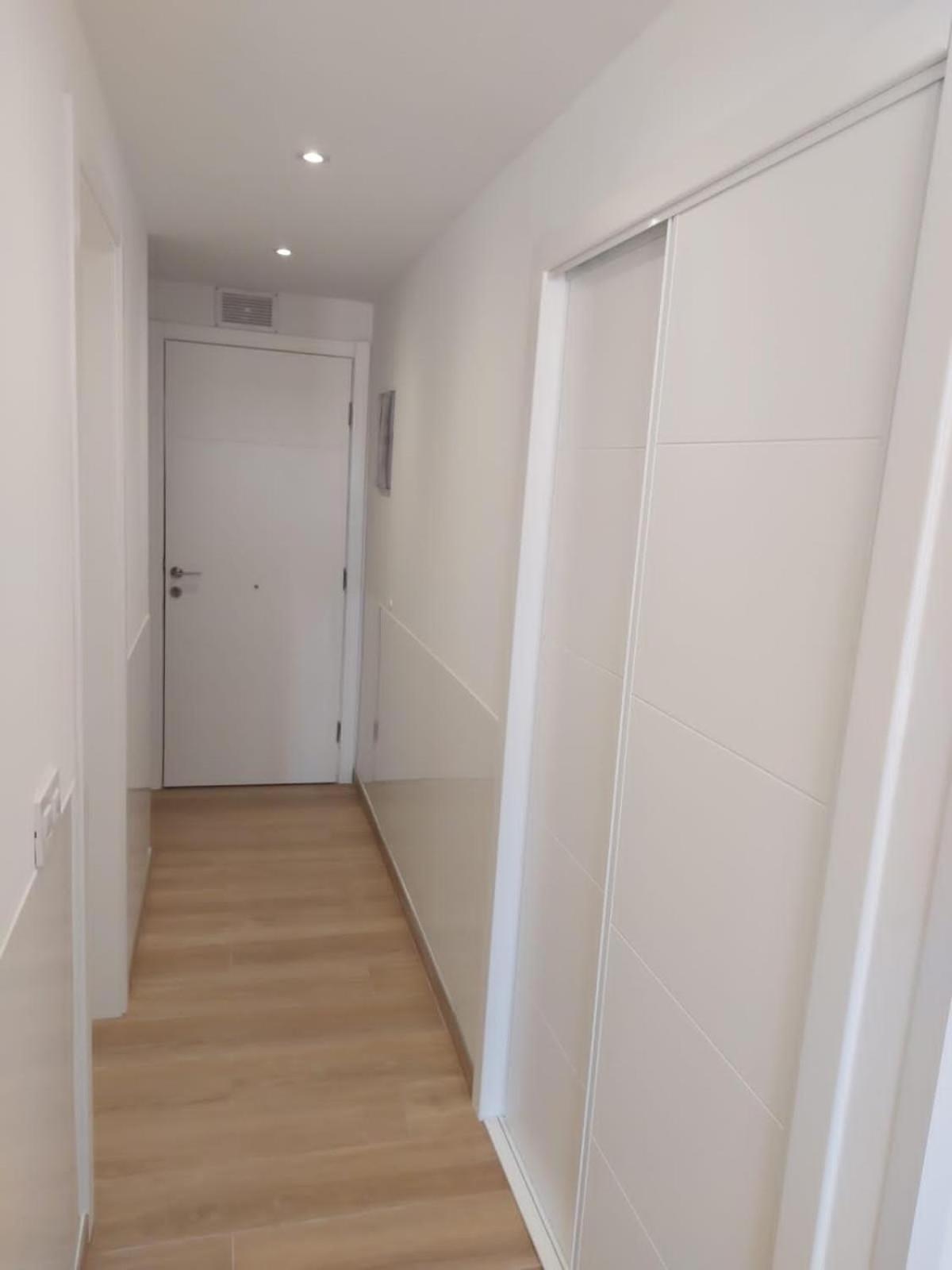 Deluxe Castle Harbour Apartment *