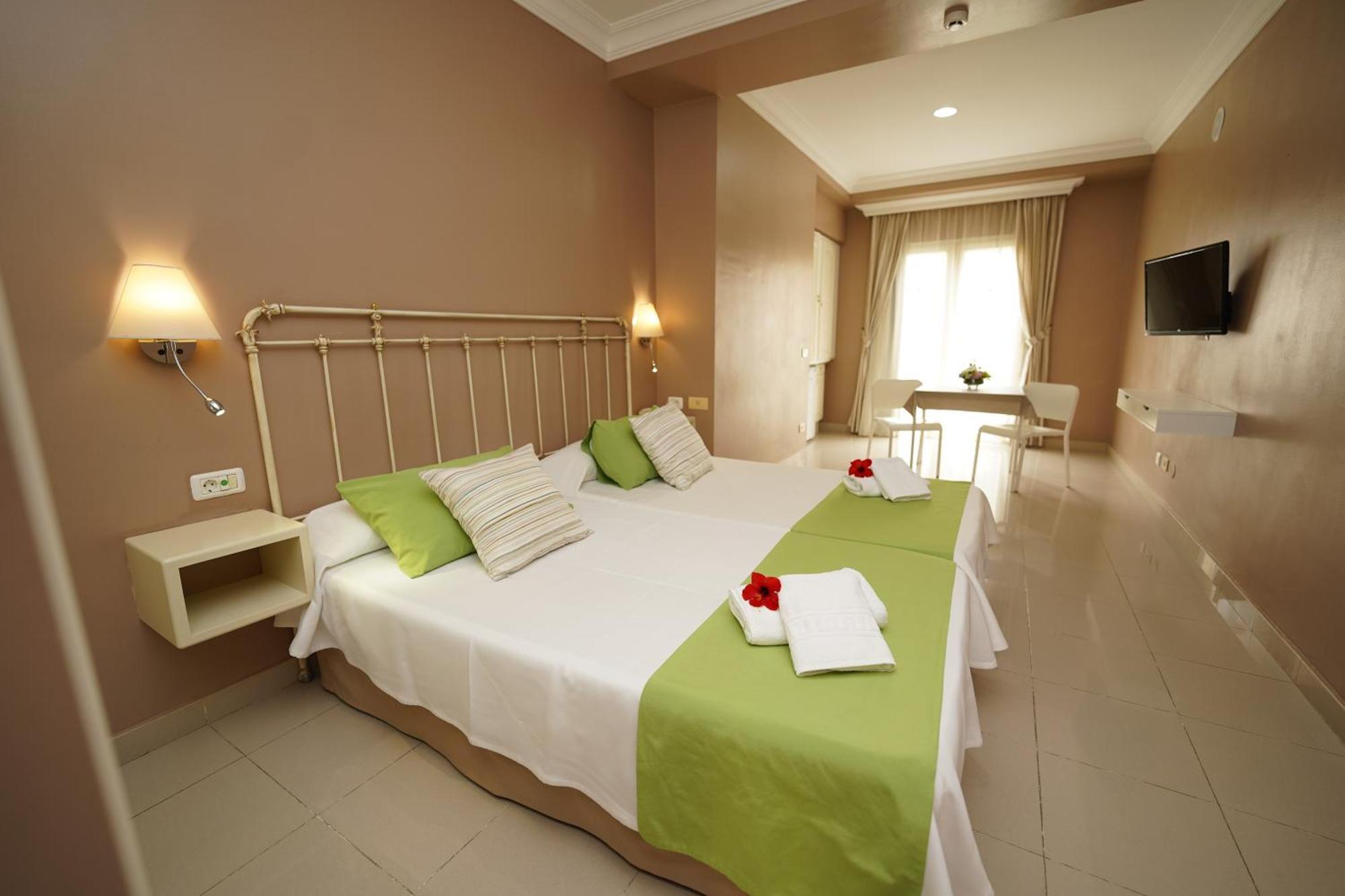 Rf Astoria - Adults Only 3*