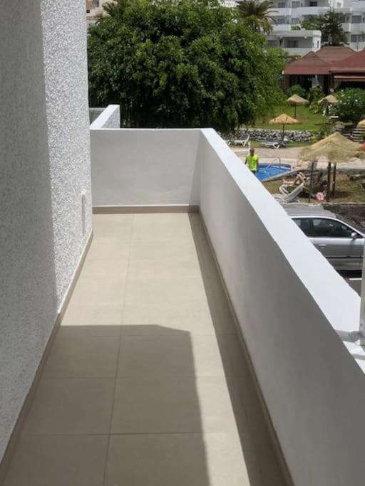 New Renovated With Beautiful View On Cliffs And Sea Apartment