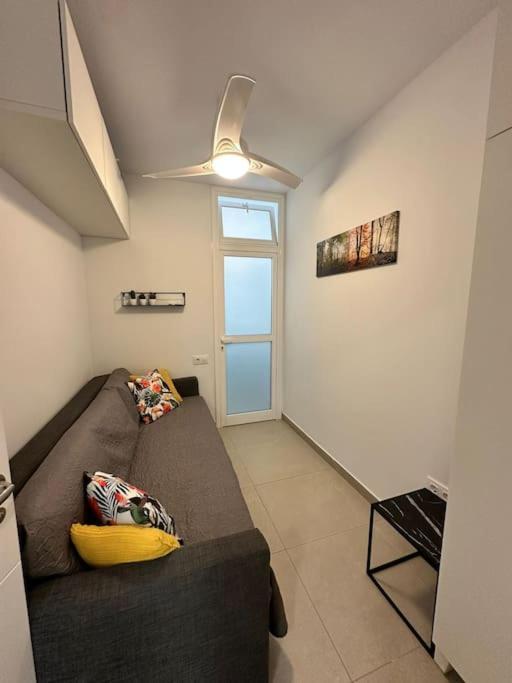 Apartment New Renovated With Beautiful View On Cliffs And Sea