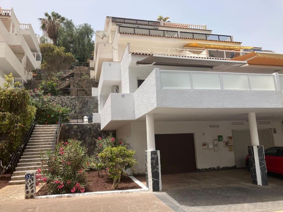 New Renovated With Beautiful View On Cliffs And Sea