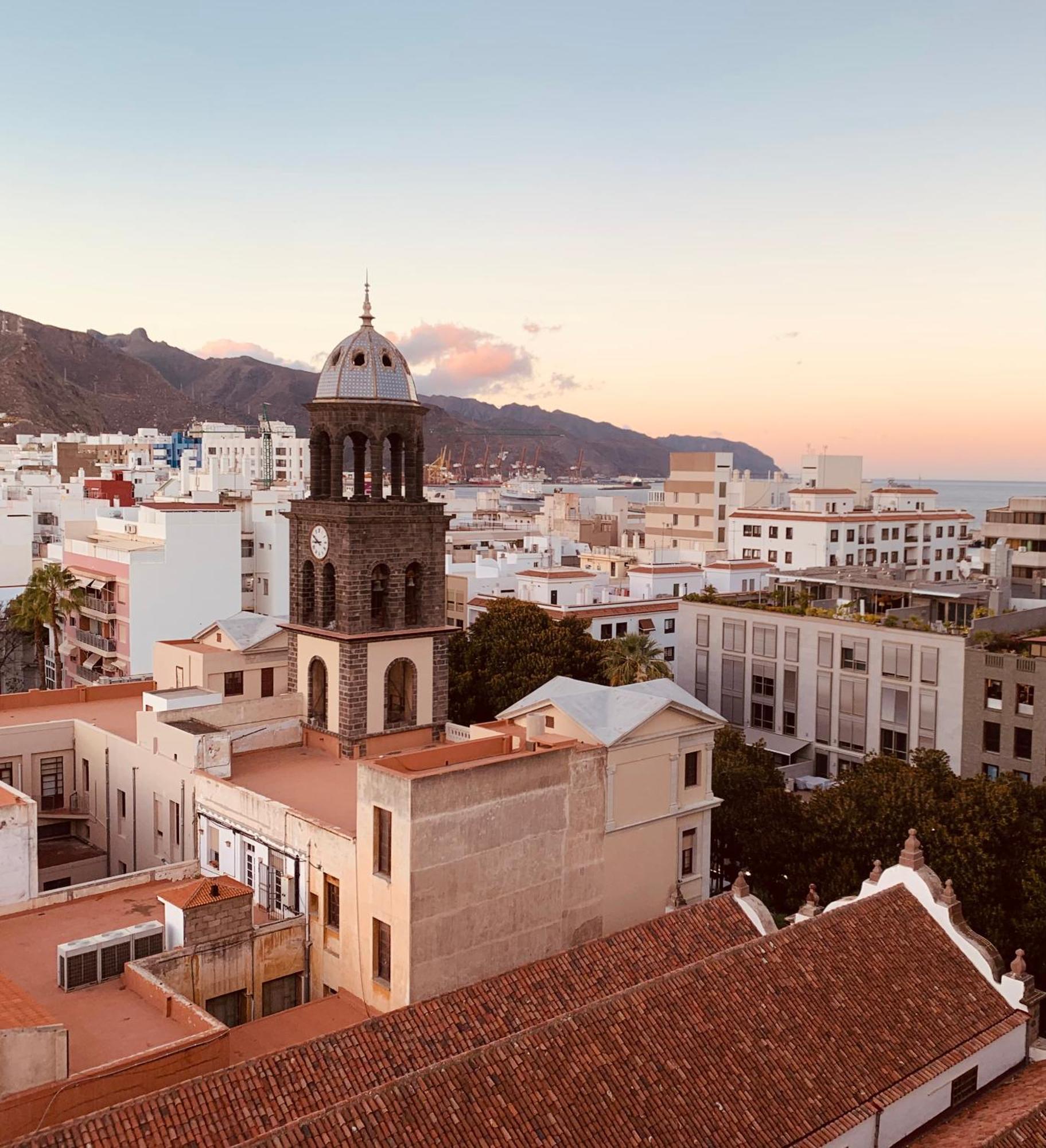 Atico Con Terraza, Vistas Panoramicas Y Parking Apartment *