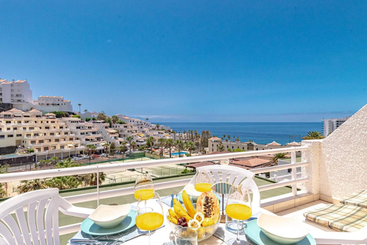 Sunny Oceanview Terrace By Dream Homes Tenerife