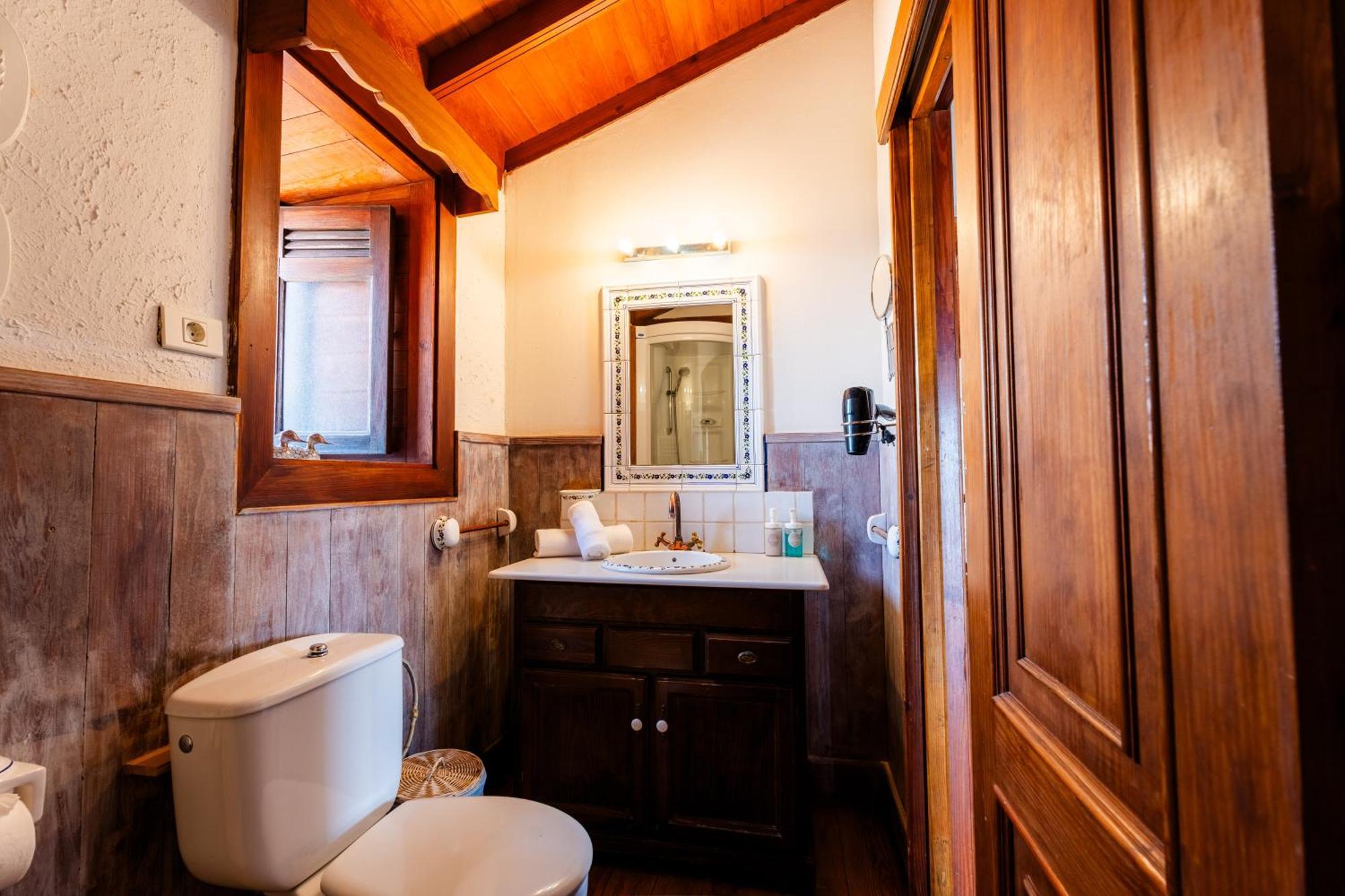 Country house Tajona & Granero