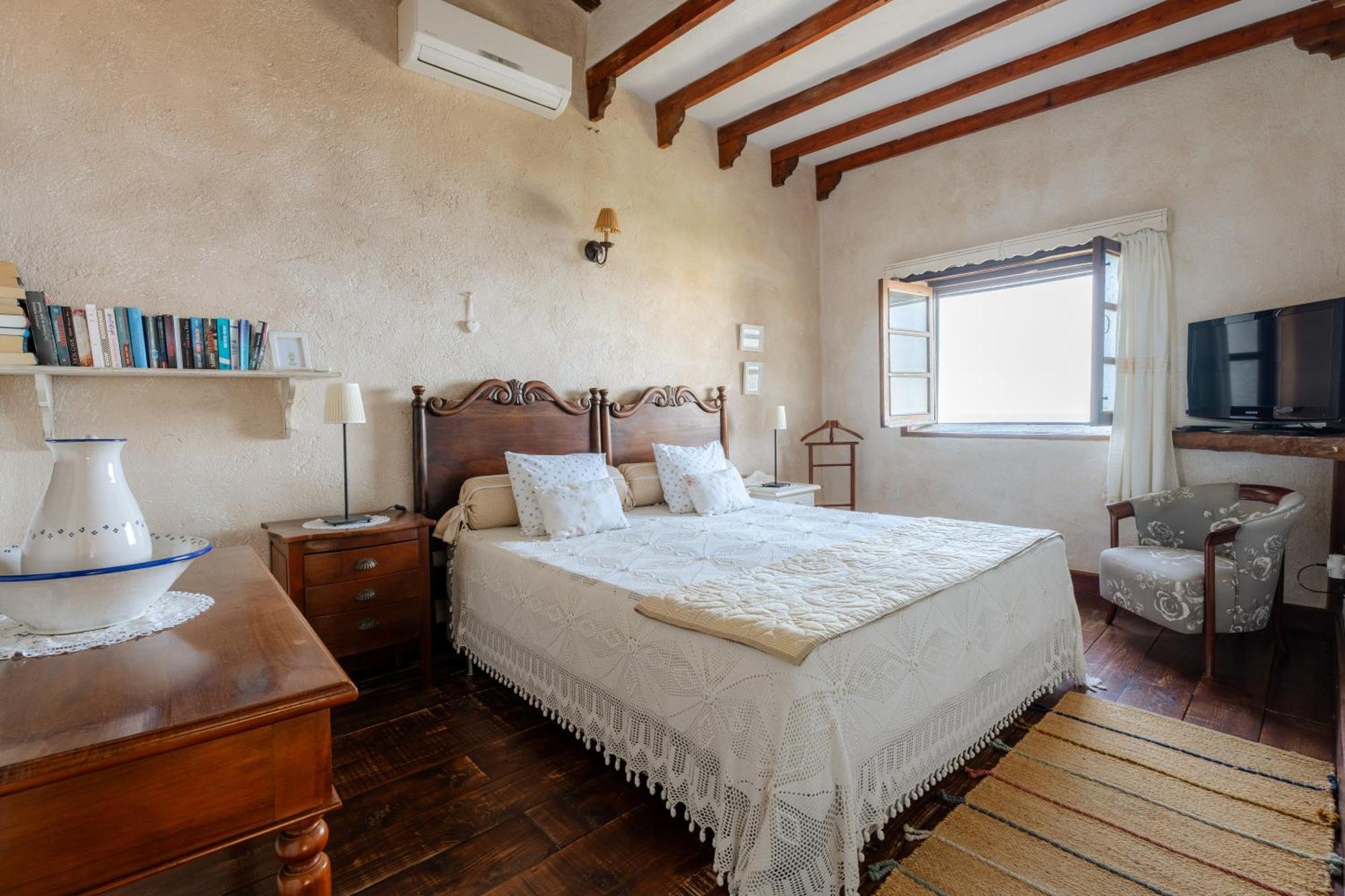 Tajona & Granero Country house