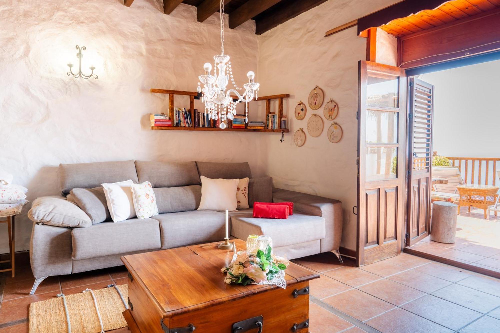 Tajona & Granero Country house Costa Adeje (Tenerife)