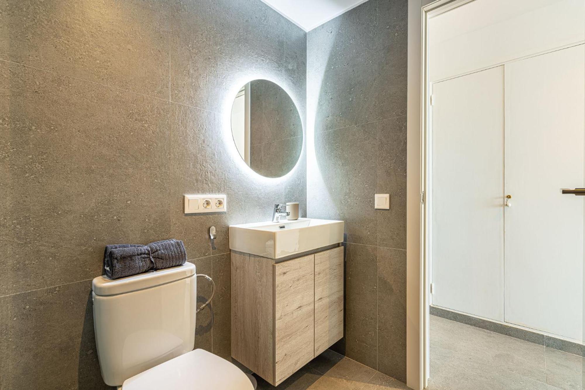 Apartment Modern Renovated With Terrace In Playa De Americas *