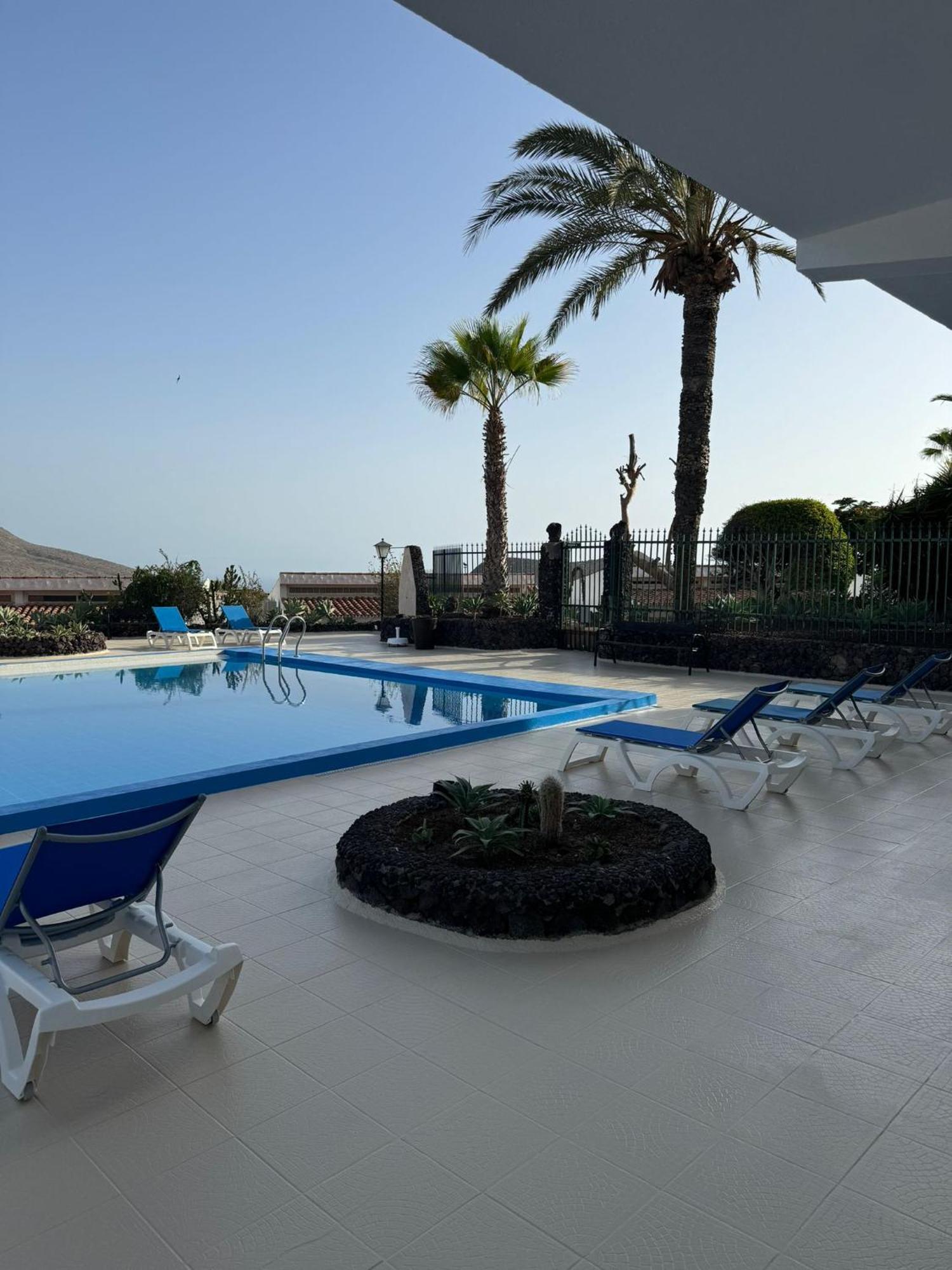Villa Azure Horizon And Breeze - Panoramic Ocean View And Heated Pool