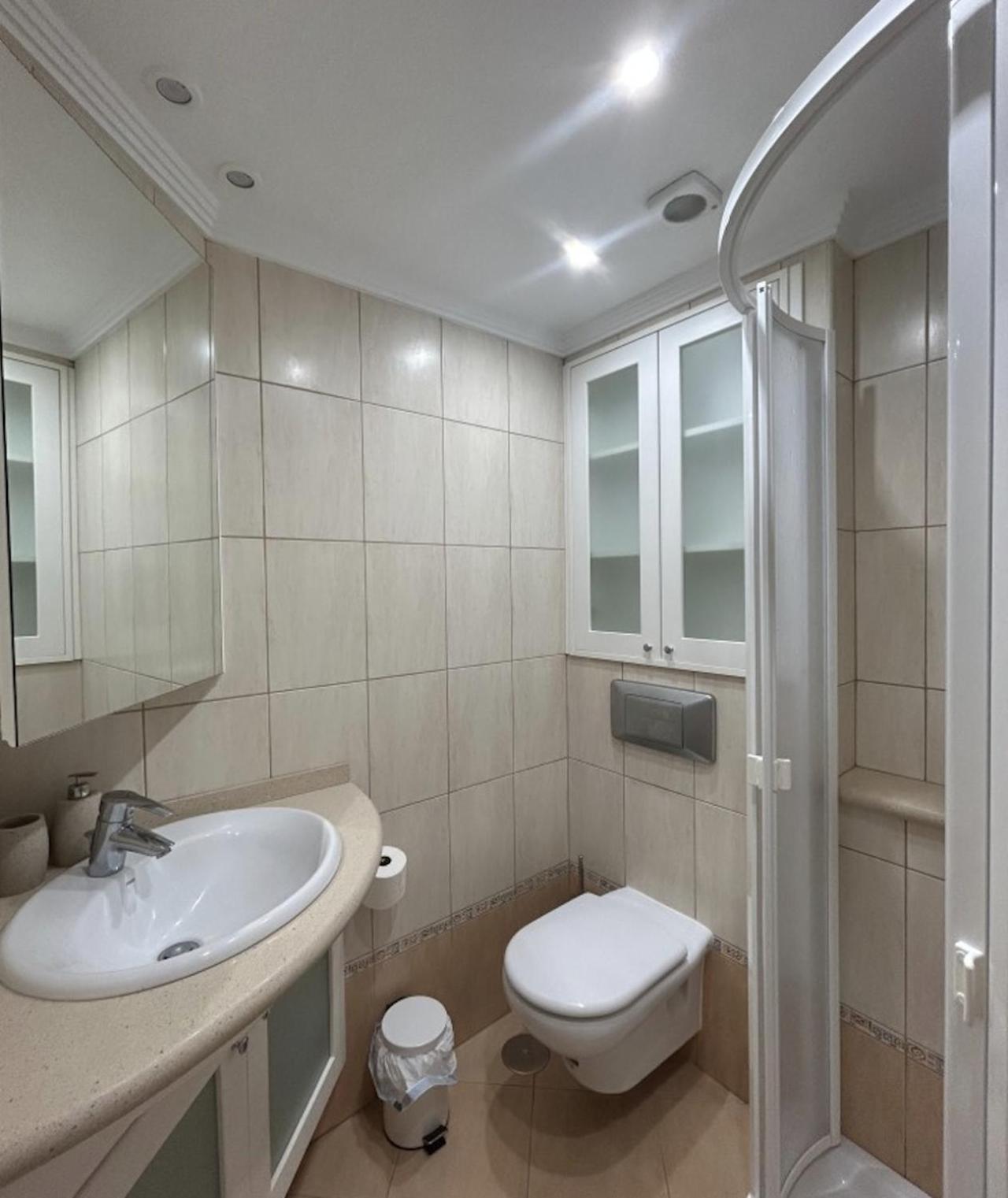 Apartment Very Spacious 2 Bed In Castle Harbour C203