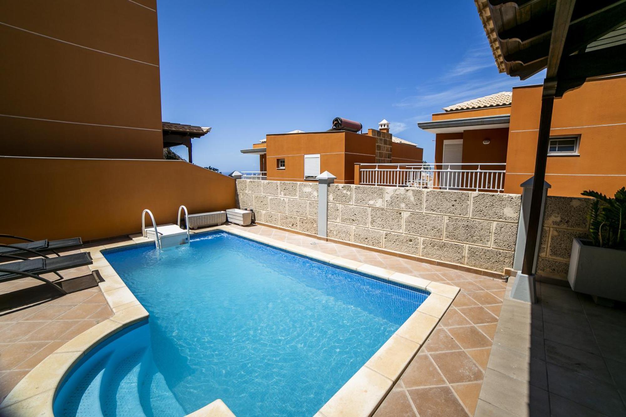 Villa N9 *
