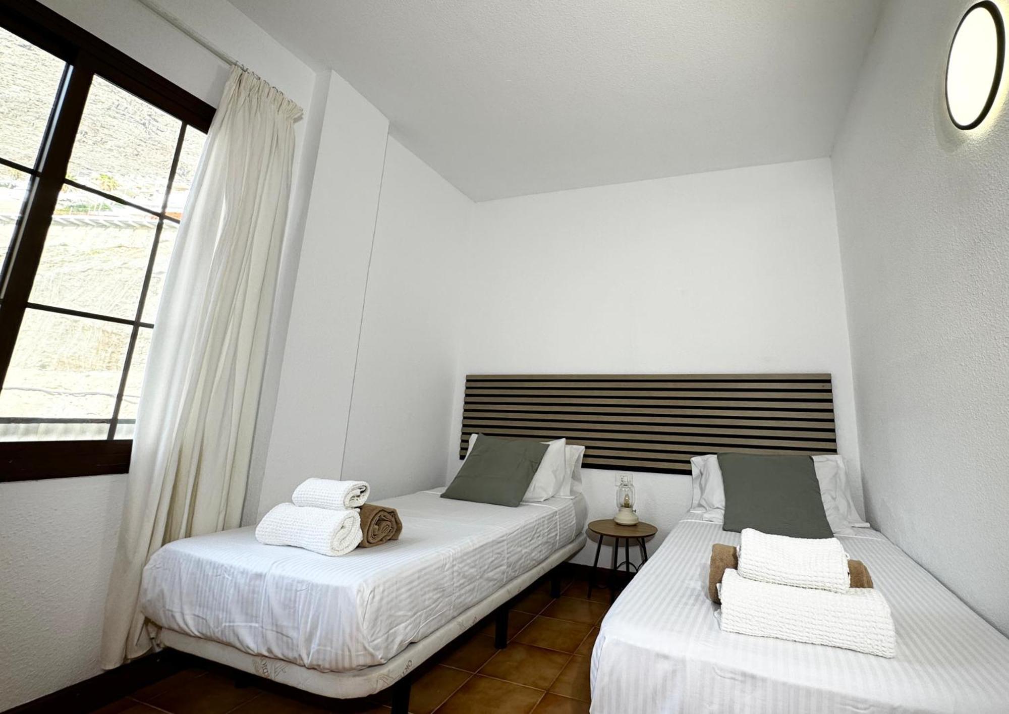 Apartment Fabulous Ocean & Cliff View Acantilado de los Gigantes