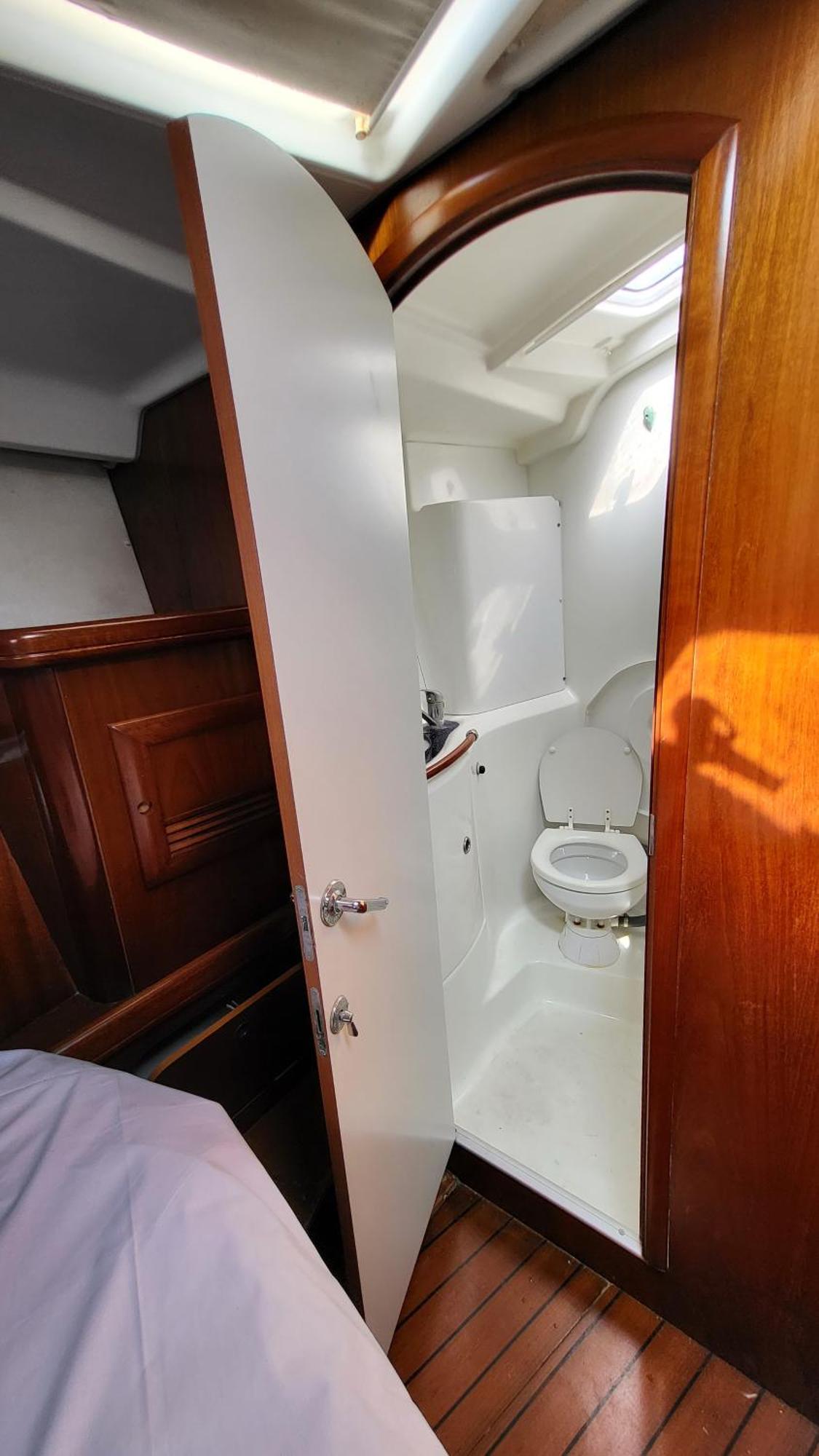 Bateau-hôtel Yacht Oceanis Clipper *
