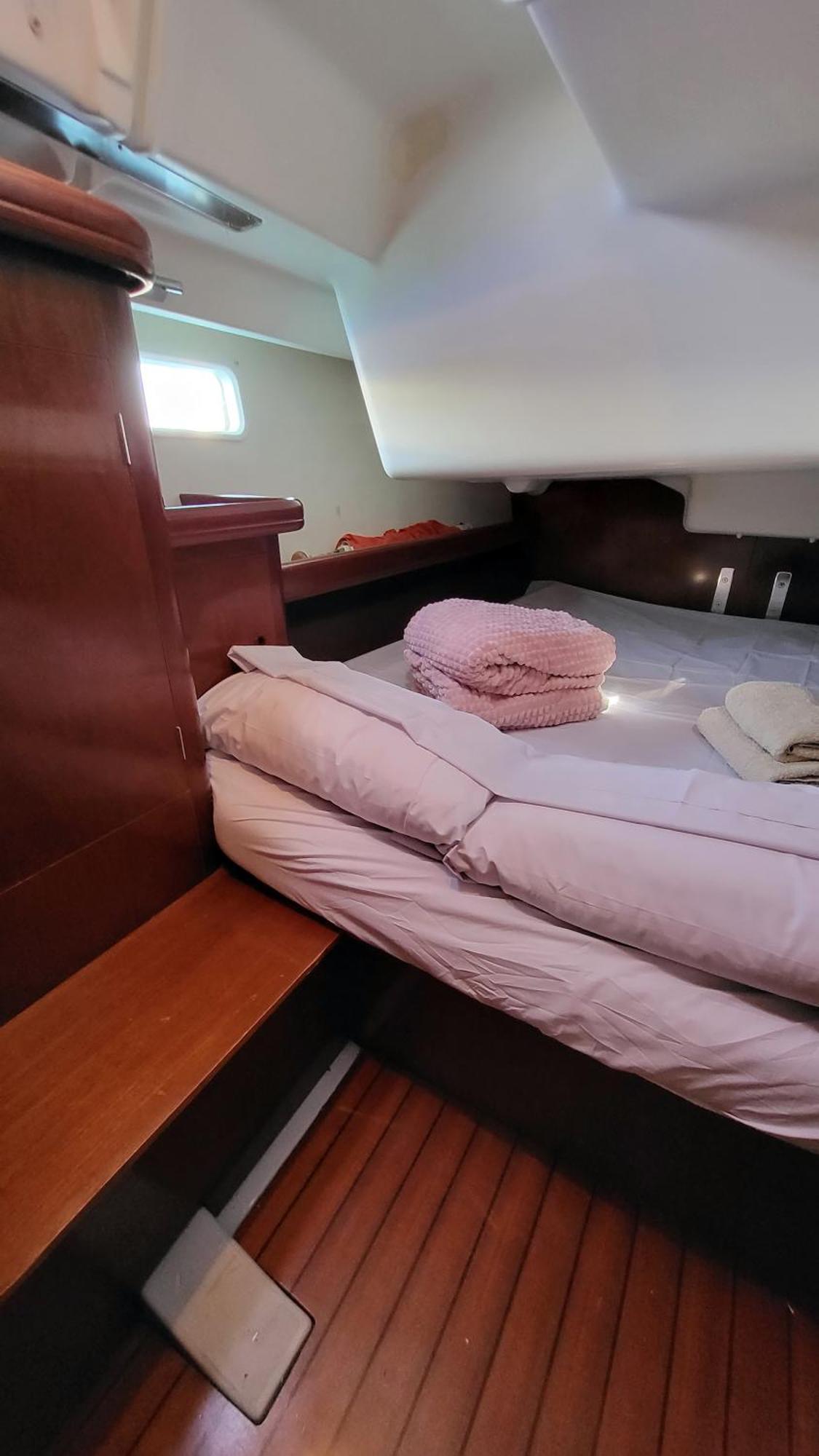 Yacht Oceanis Clipper Bateau-hôtel