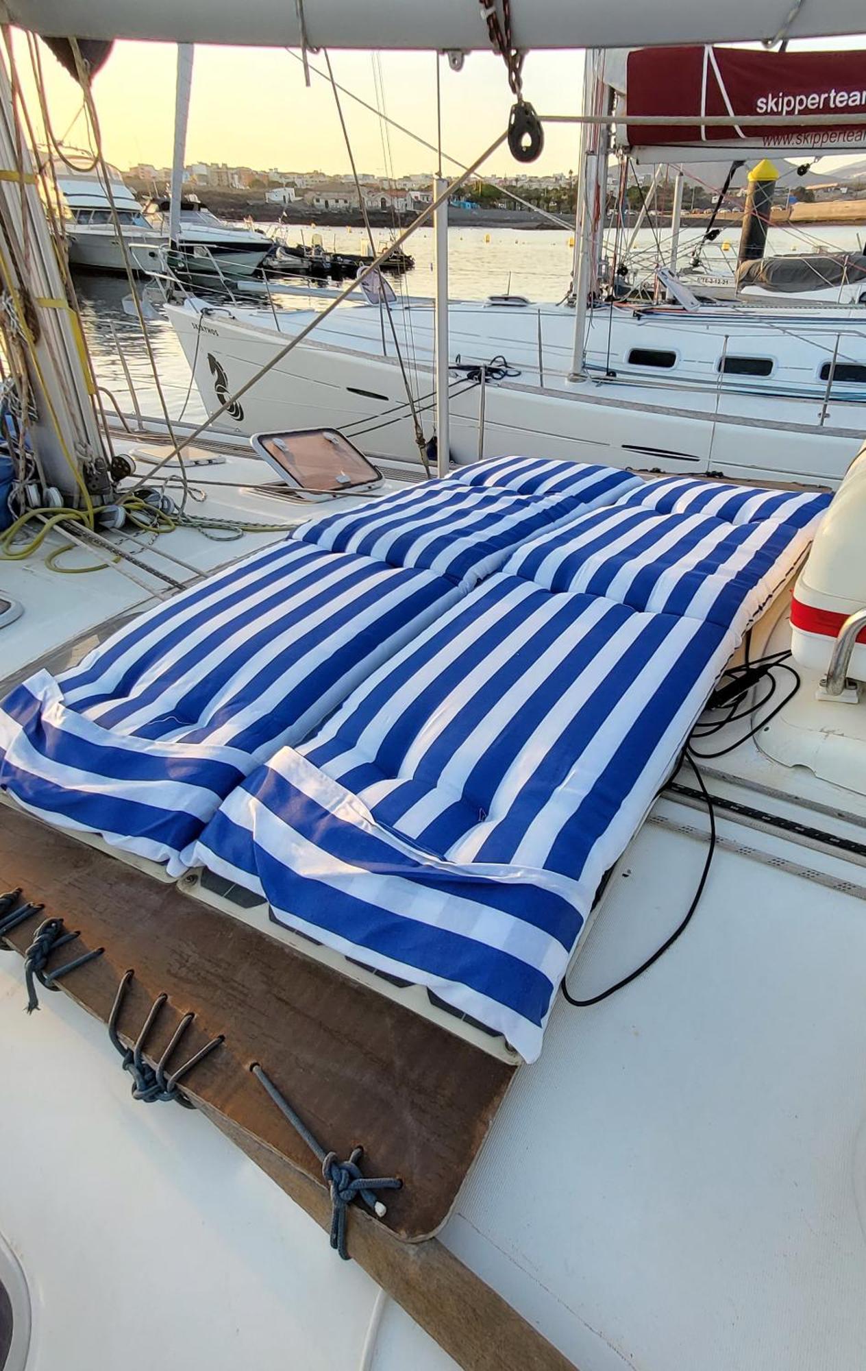 Yacht Oceanis Clipper Bateau-hôtel