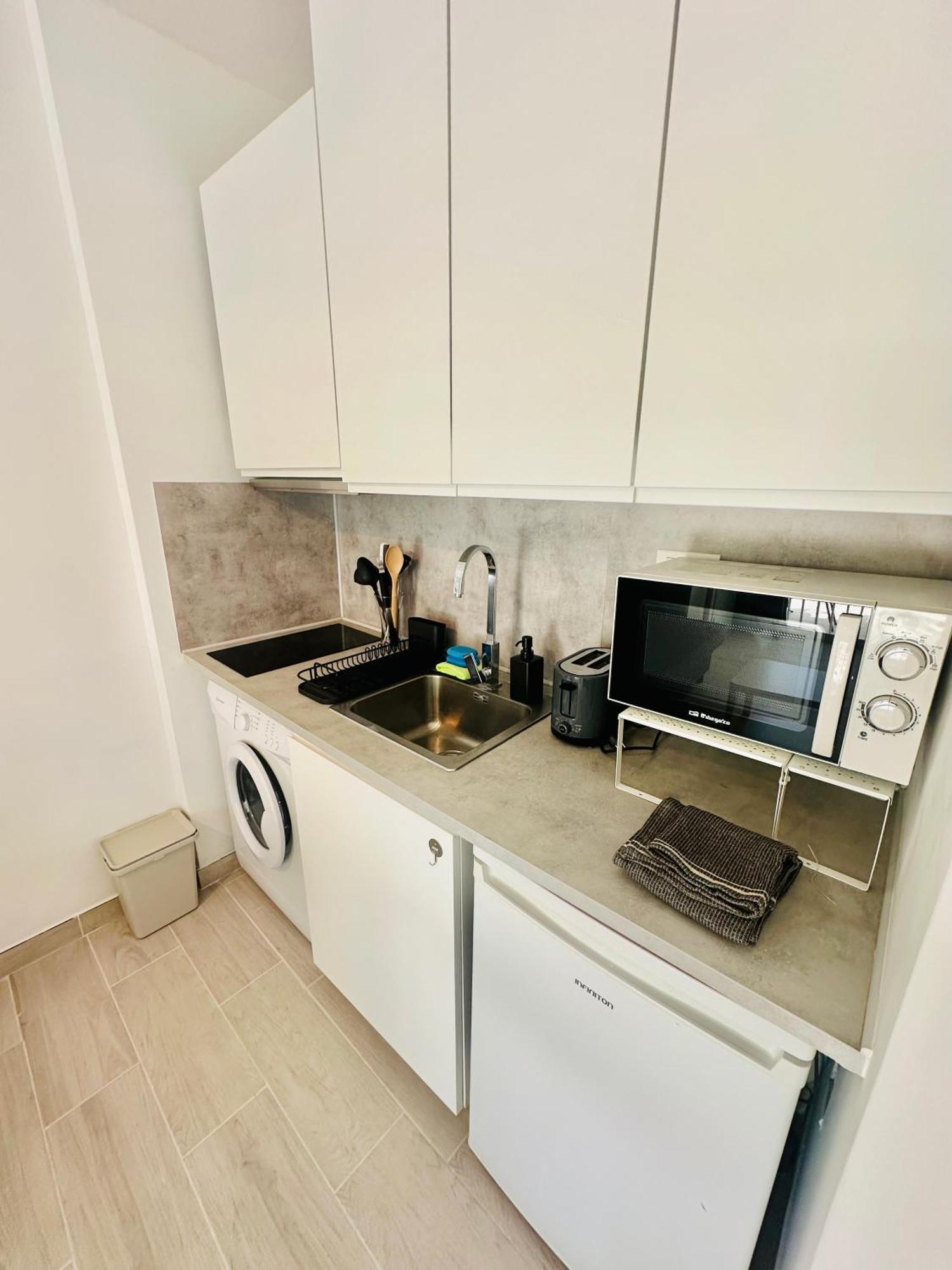 Eureka Apartment *