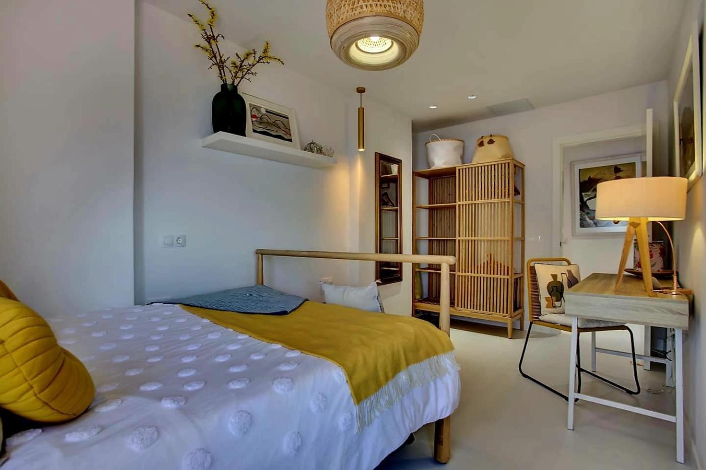Appartement Luxury 1 Minute To The & Salt Pool