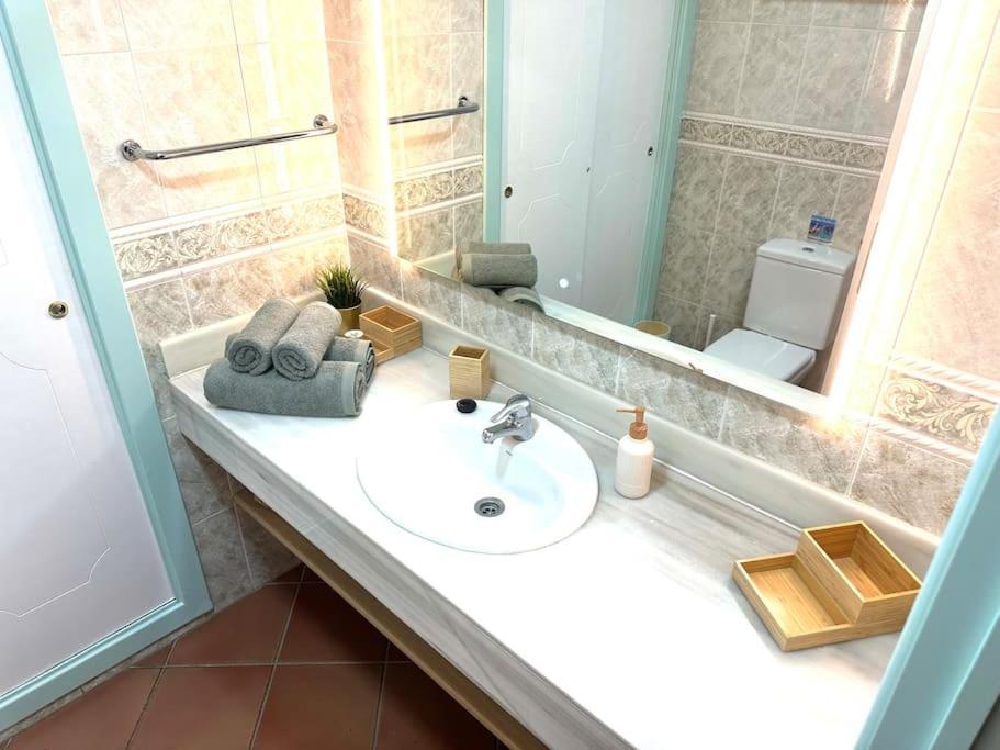 Cocohome La Quinta Apartment *