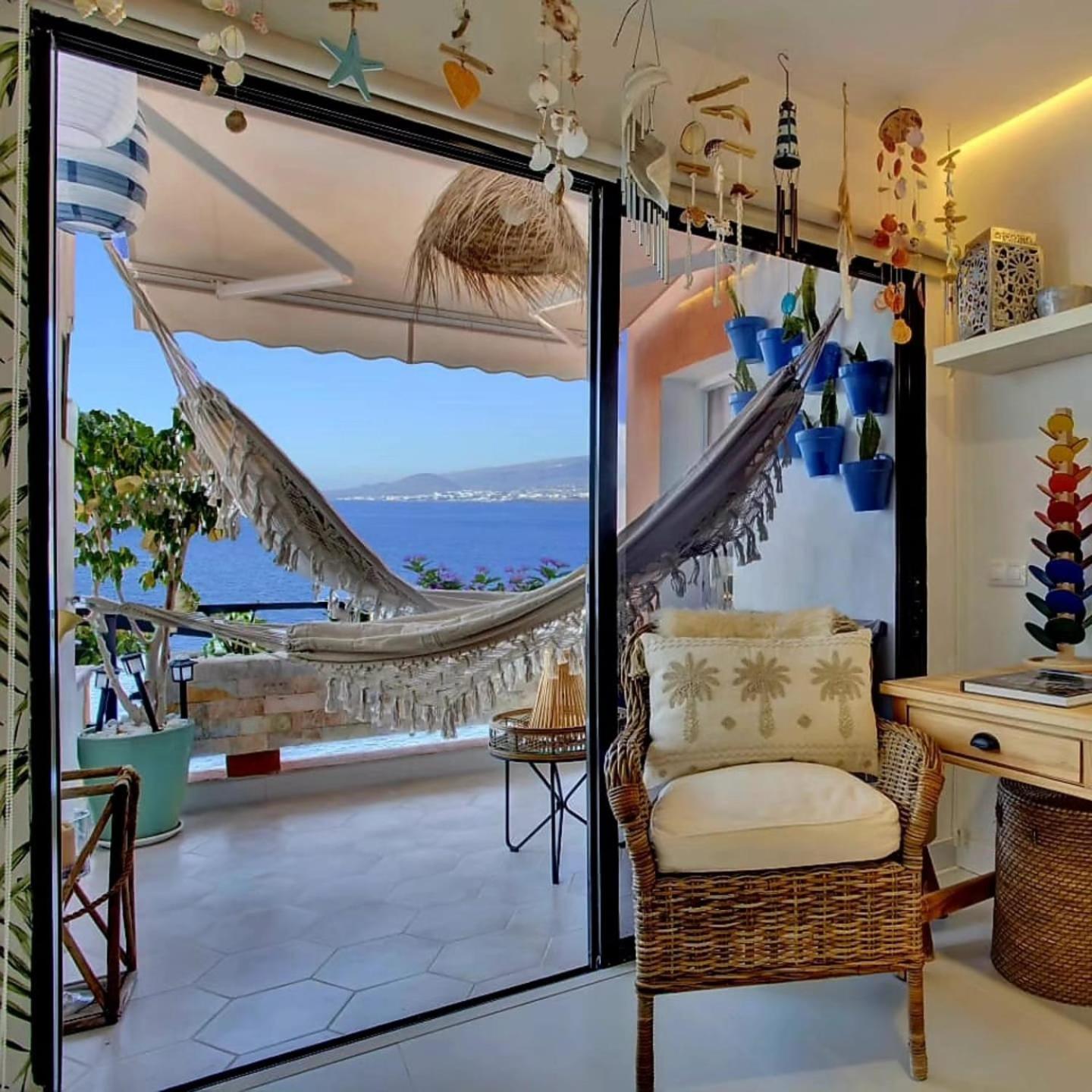 Luxury 1 Minute To The Beach & Salt Pool Apartment Tabaiba