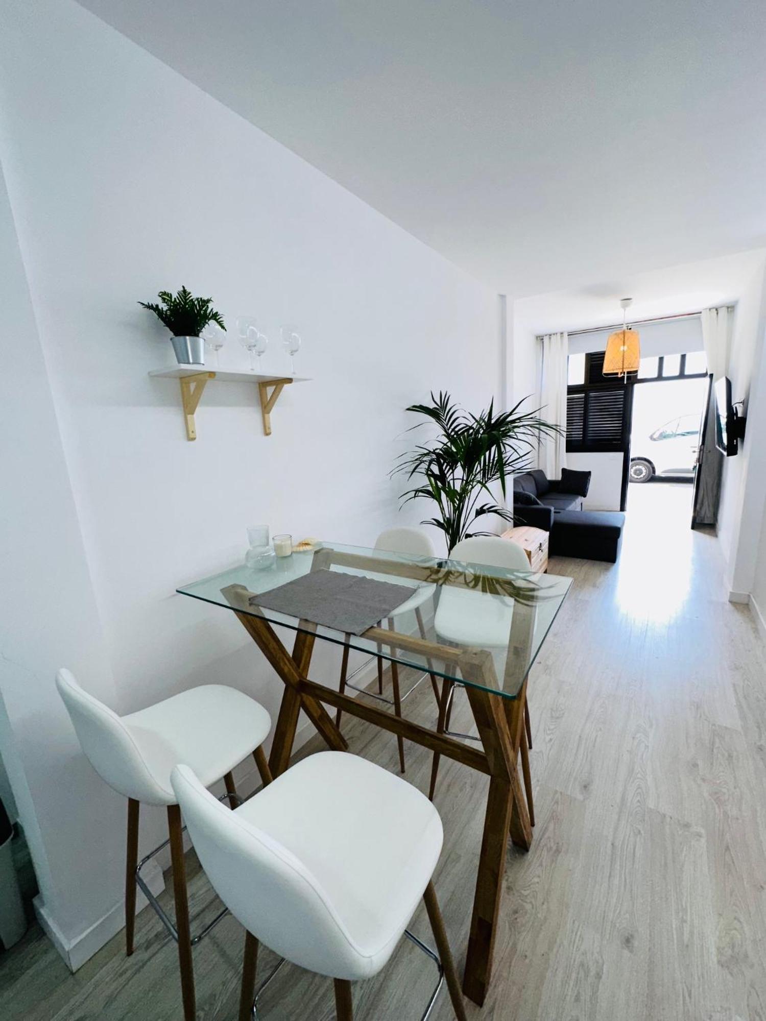 Modern & Comfortable Los Cristianos - Free Wifi * Los Cristianos (Tenerife)