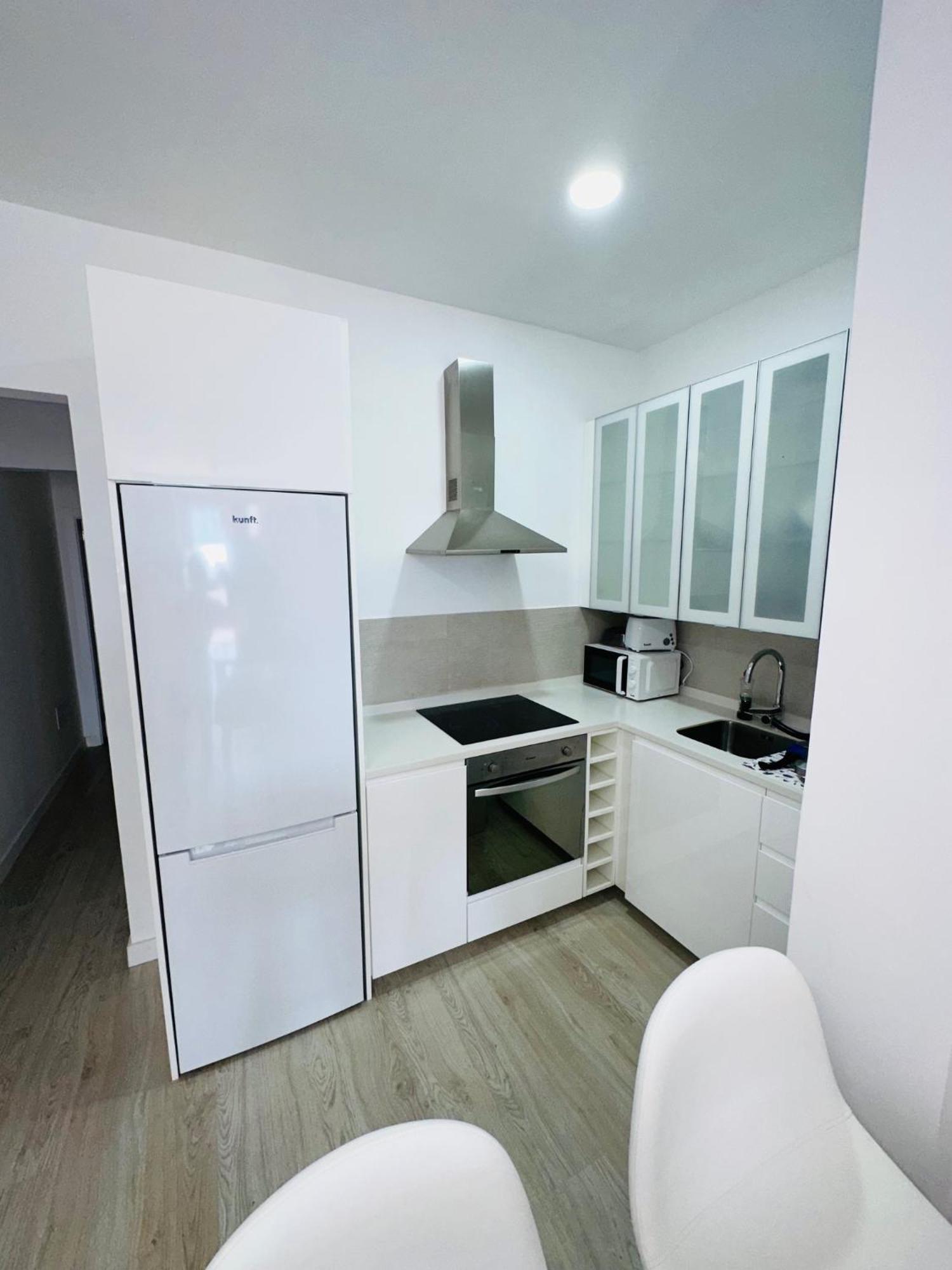 Modern & Comfortable Los Cristianos - Free Wifi Appartement *