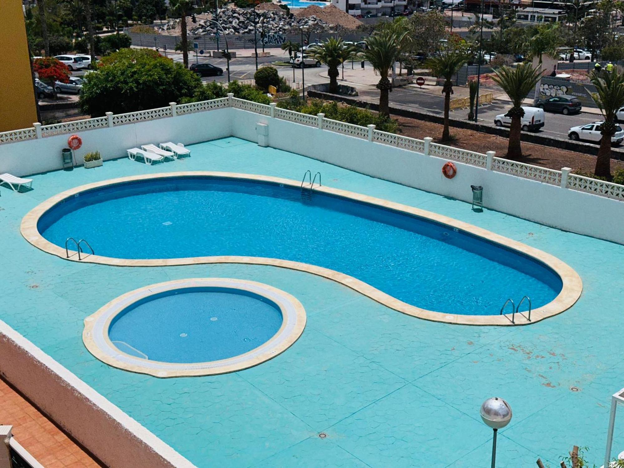 Apartment 3 Bedrooms Cristianos Communal Pool Free Wifi Los Cristianos (Tenerife)