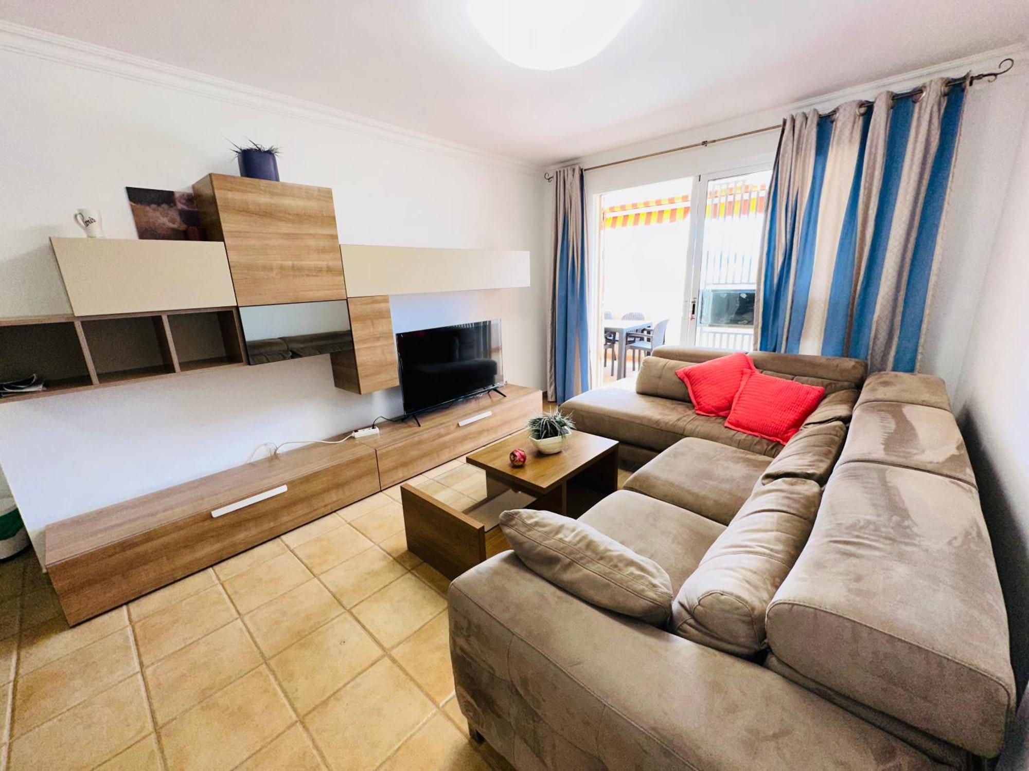 3 Bedrooms Cristianos Communal Pool Free Wifi Apartment *