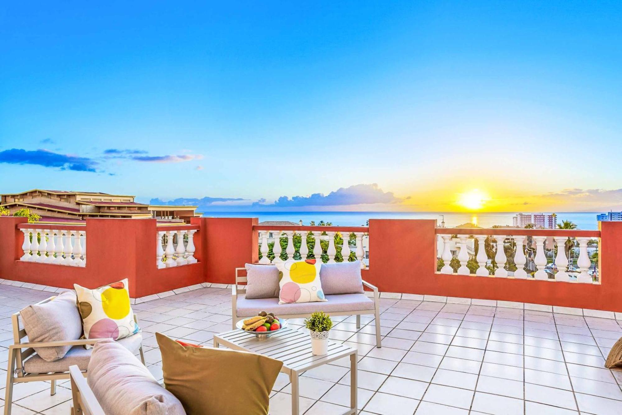 Oleada Villa Costa Adeje (Tenerife)