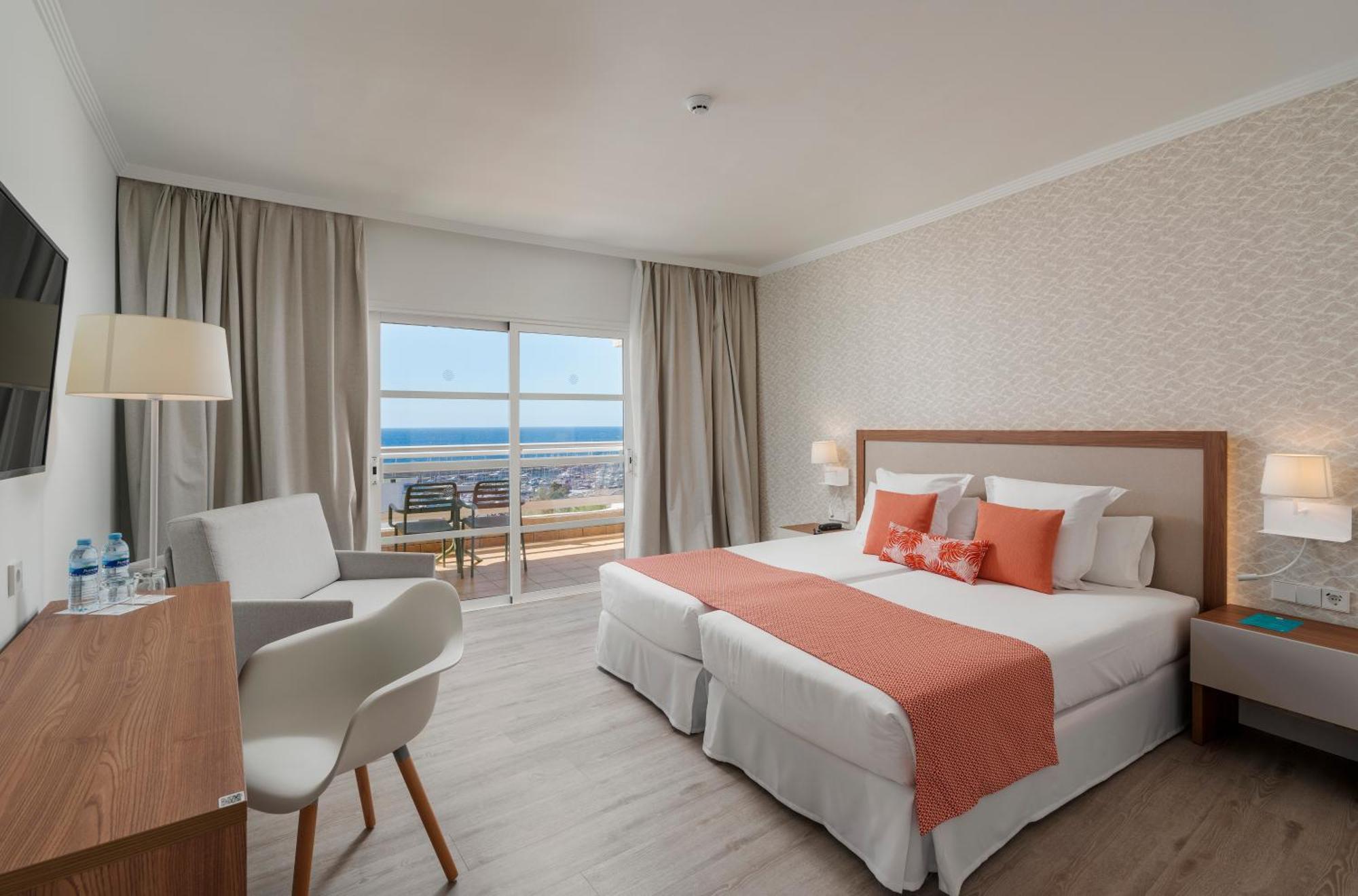 Alua Atlantico Golf Hotel 4*