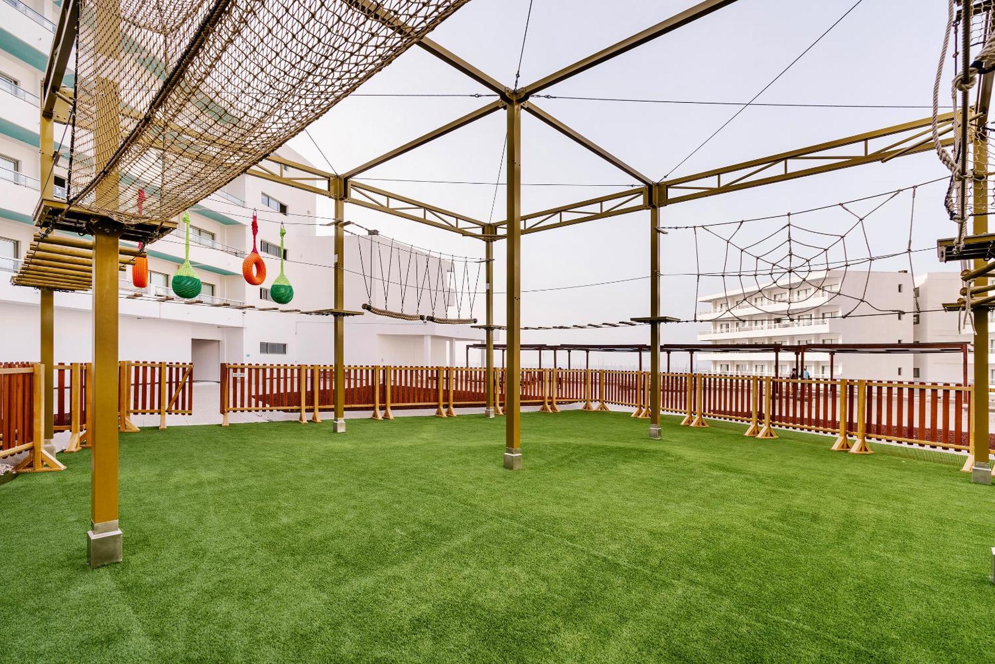 Hotel Alua Atlantico Golf 4*